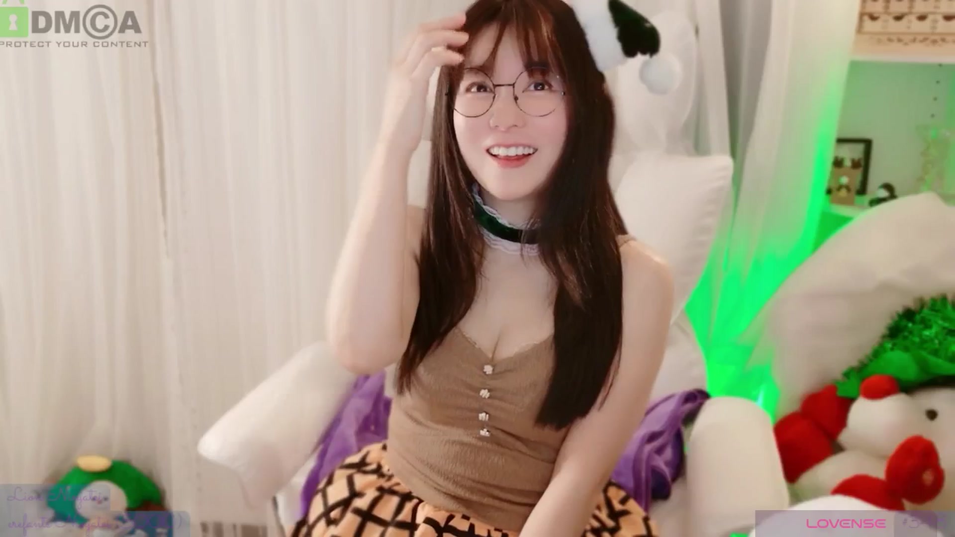 Gallery image thumbnail from meowtheworld's myfreecams stream on, 11/23/2025, 06:43 image 16 of 20