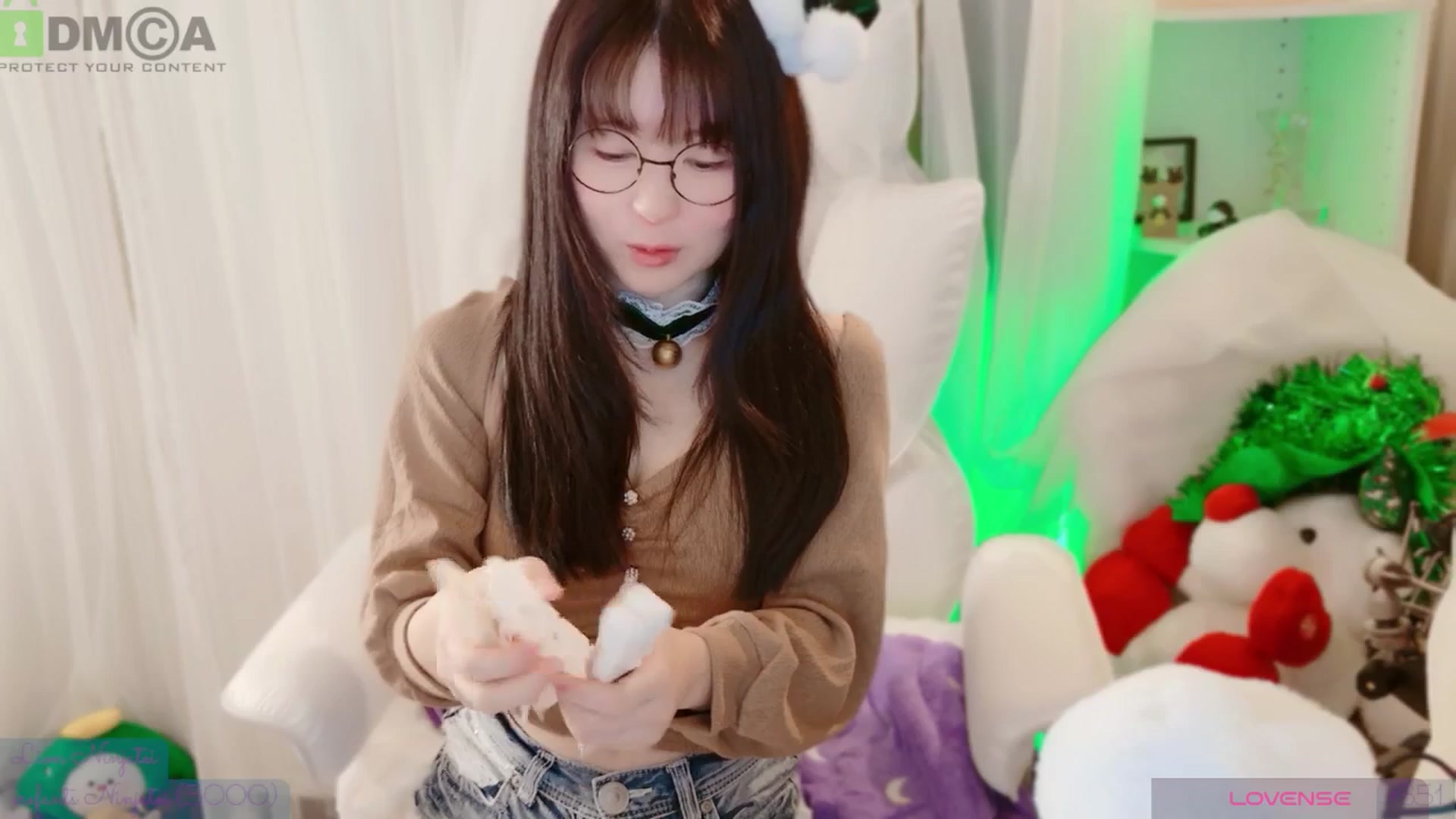 Gallery image thumbnail from meowtheworld's myfreecams stream on, 11/23/2025, 06:43 image 4 of 20