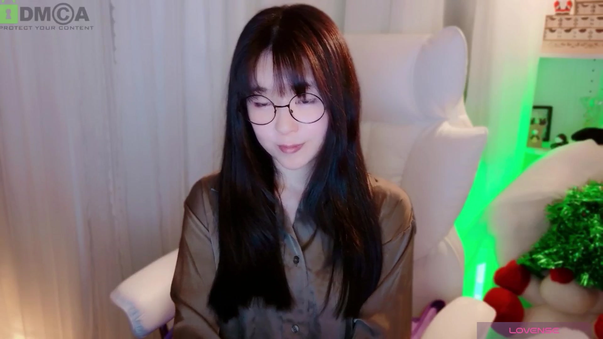 Gallery image thumbnail from meowtheworld's myfreecams stream on, 11/23/2025, 10:50 image 10 of 20