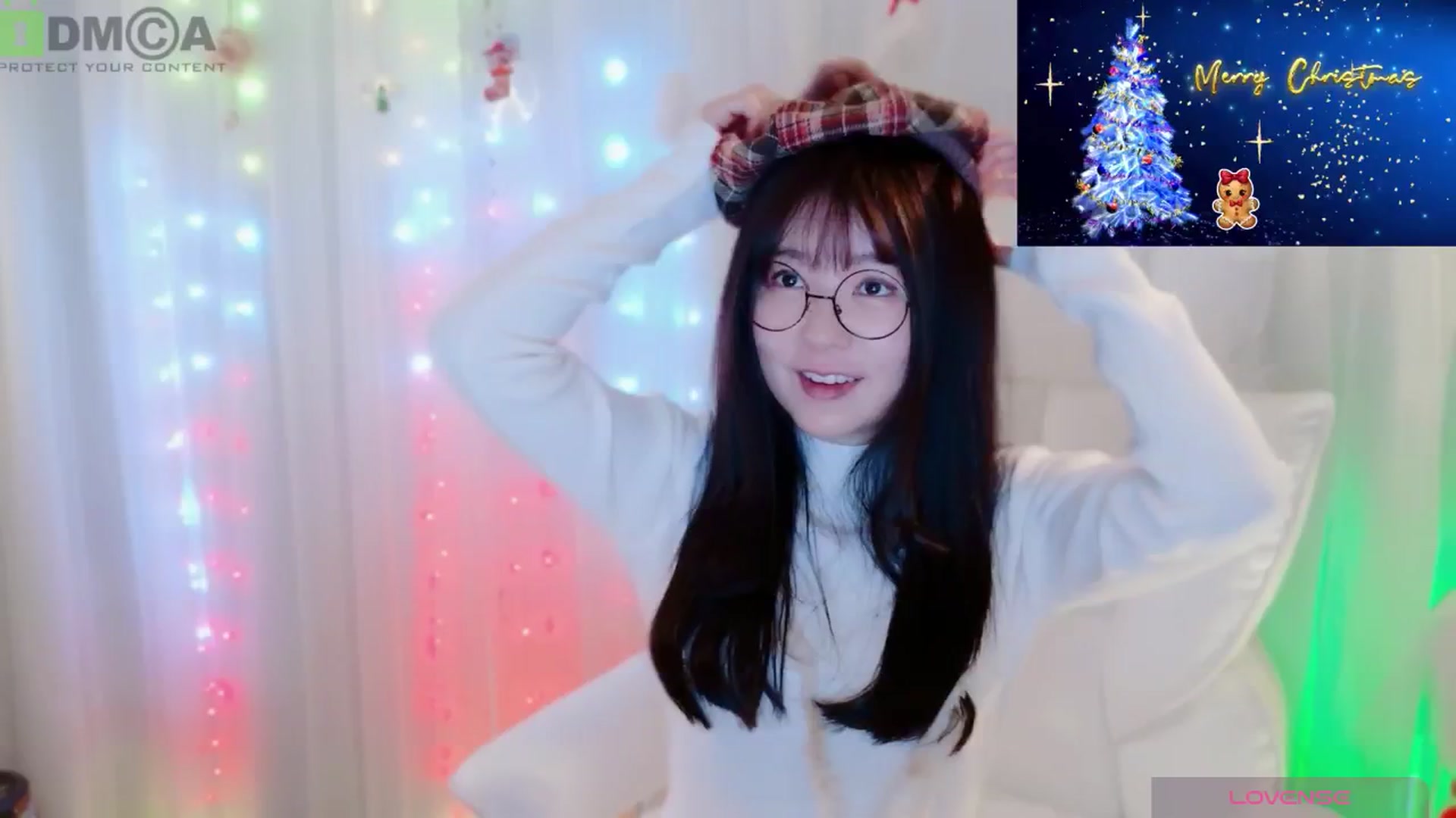 Gallery image thumbnail from meowtheworld's myfreecams stream on, 11/29/2025, 07:05 image 1 of 20