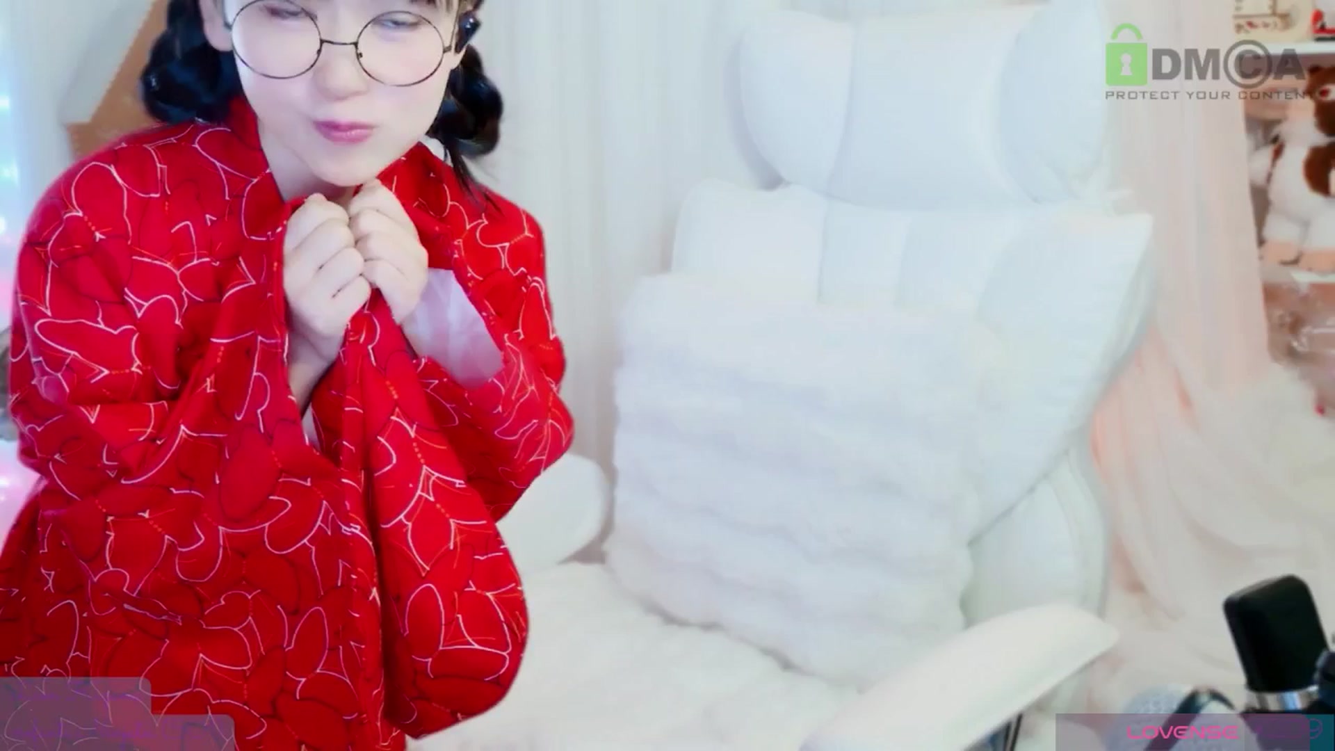 Gallery image thumbnail from meowtheworld's myfreecams stream on, 01/05/2026, 07:38 image 15 of 20
