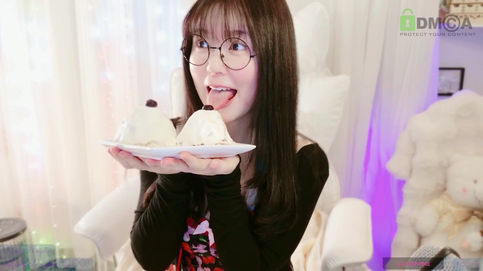 Gallery image thumbnail from meowtheworld's myfreecams stream on, 01/10/2026, 07:26 image 7 of 20
