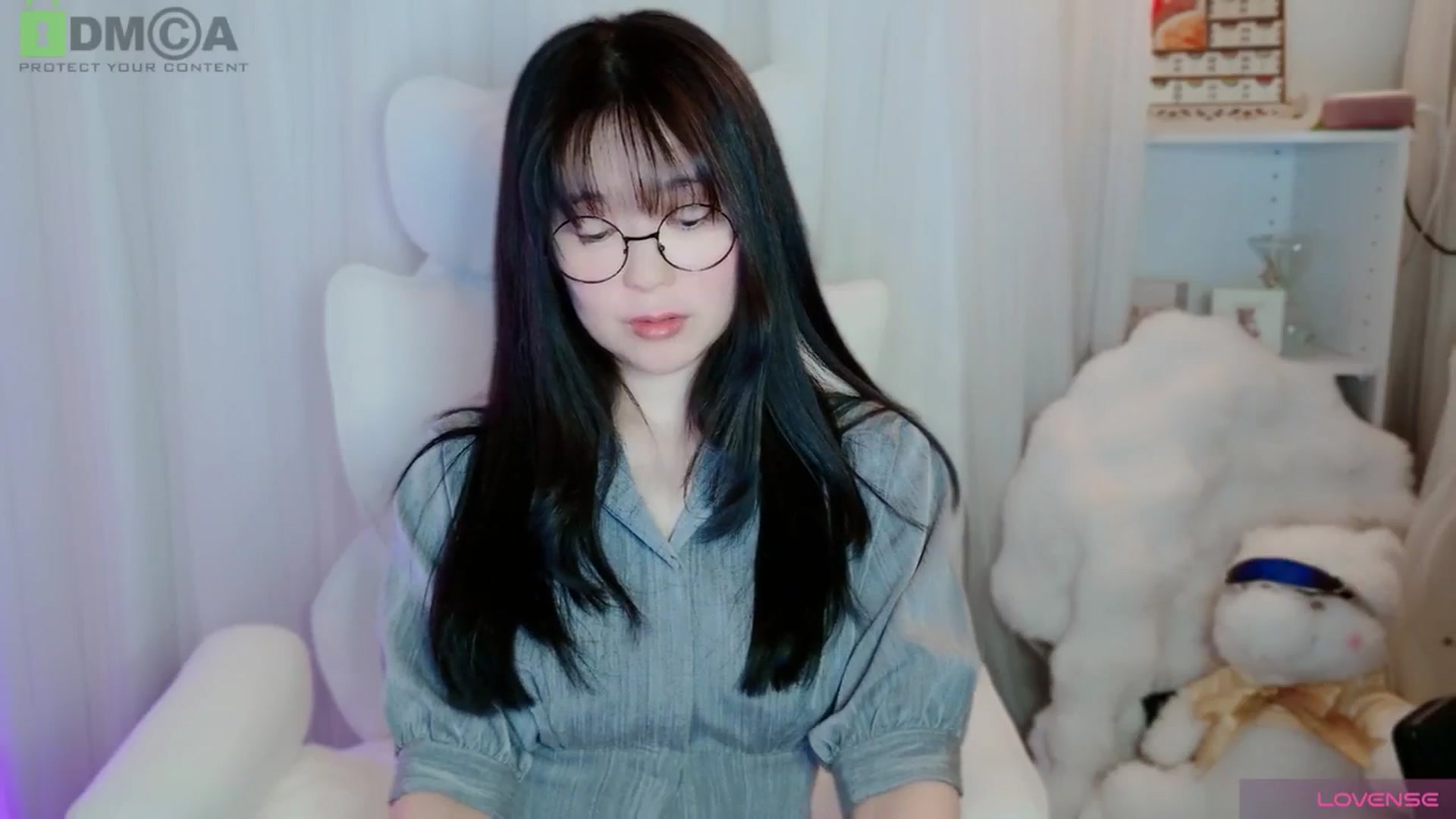 Gallery image thumbnail from meowtheworld's myfreecams stream on, 01/11/2026, 10:01 image 9 of 20