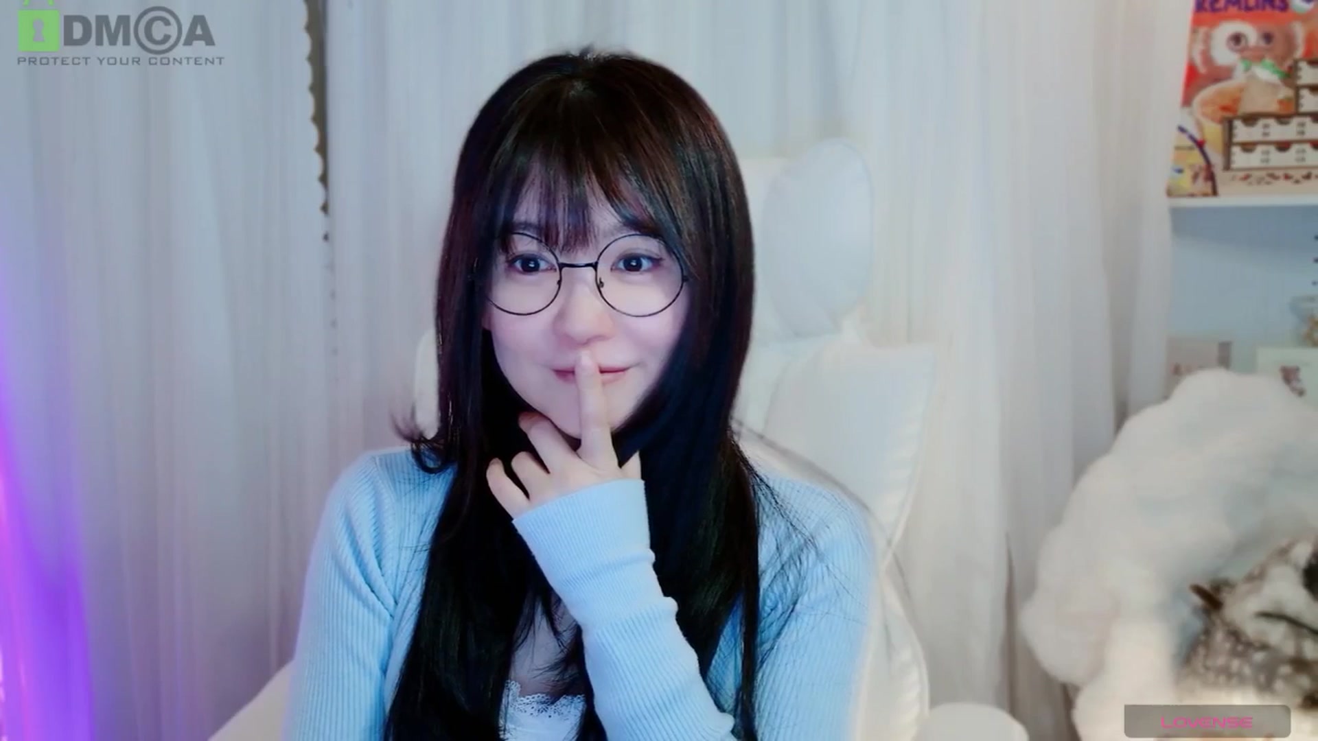 Gallery image thumbnail from meowtheworld's myfreecams stream on, 01/12/2026, 04:54 image 15 of 20
