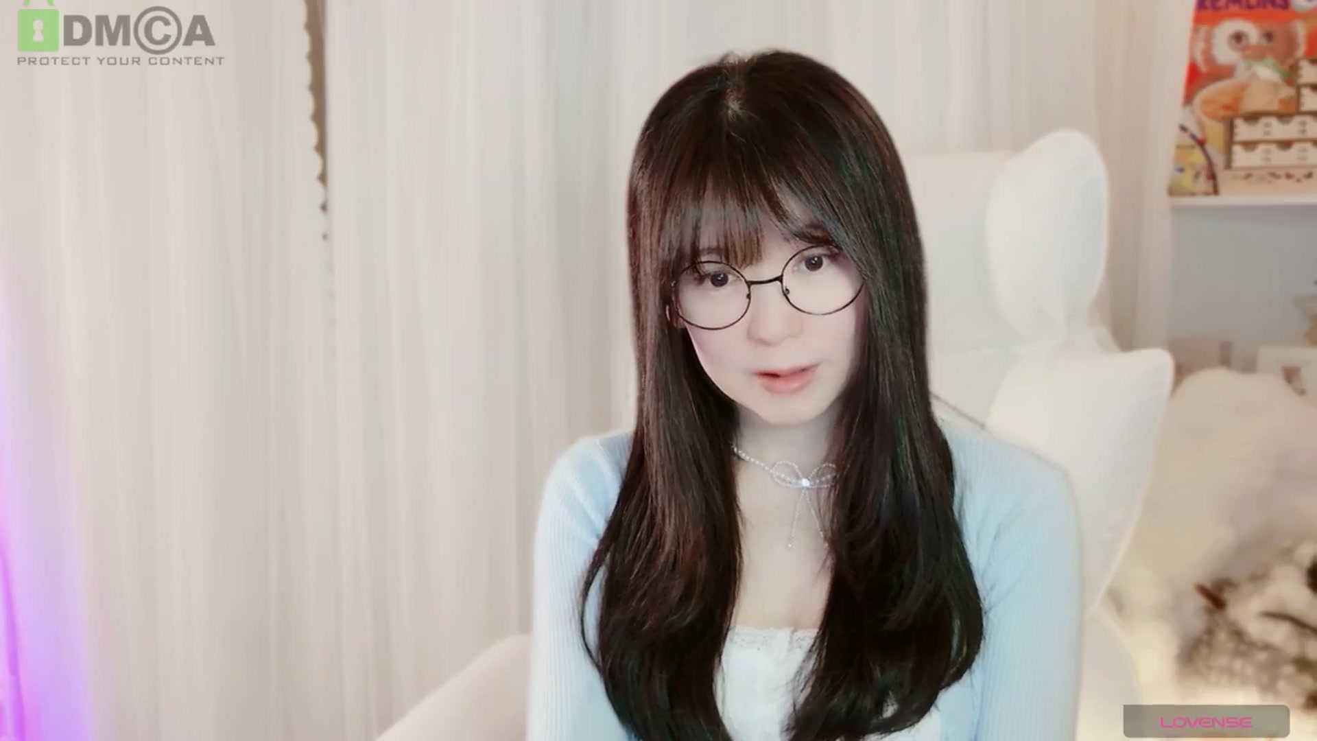 Gallery image thumbnail from meowtheworld's myfreecams stream on, 01/12/2026, 04:54 image 19 of 20