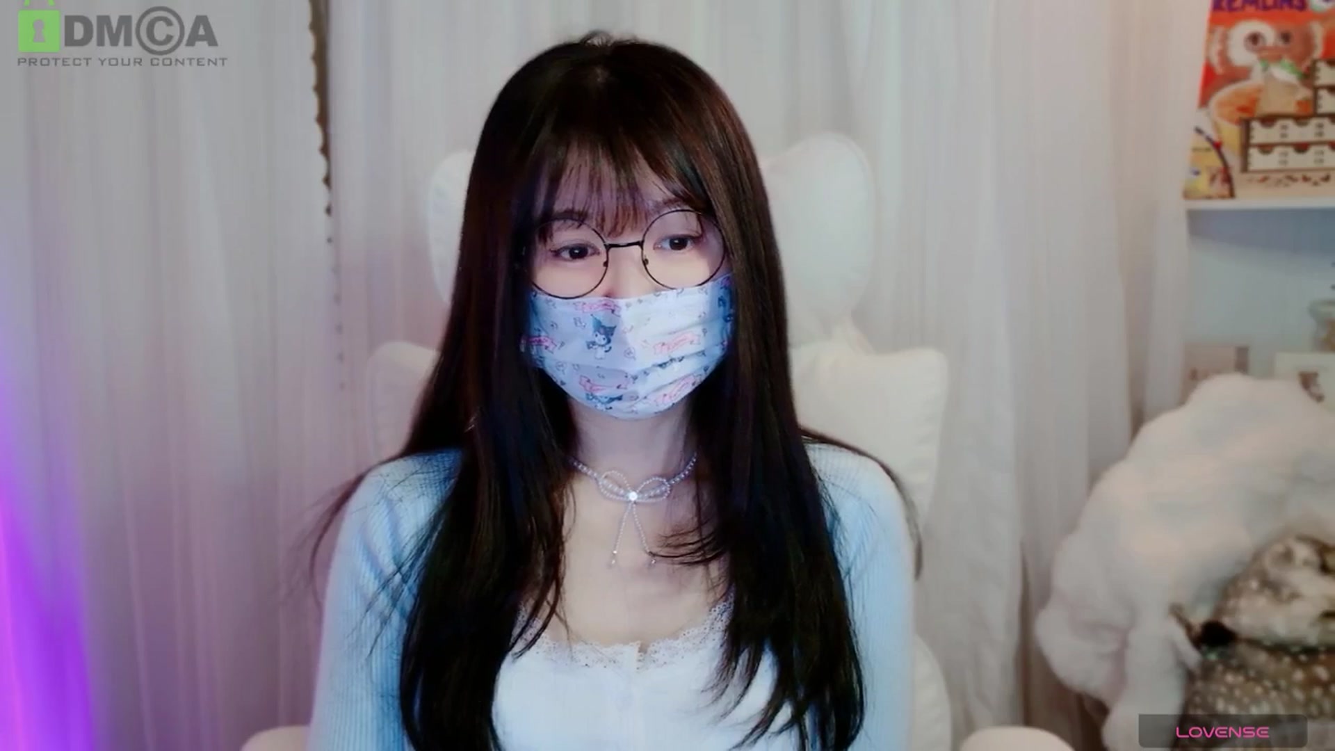 Gallery image thumbnail from meowtheworld's myfreecams stream on, 01/12/2026, 04:54 image 9 of 20