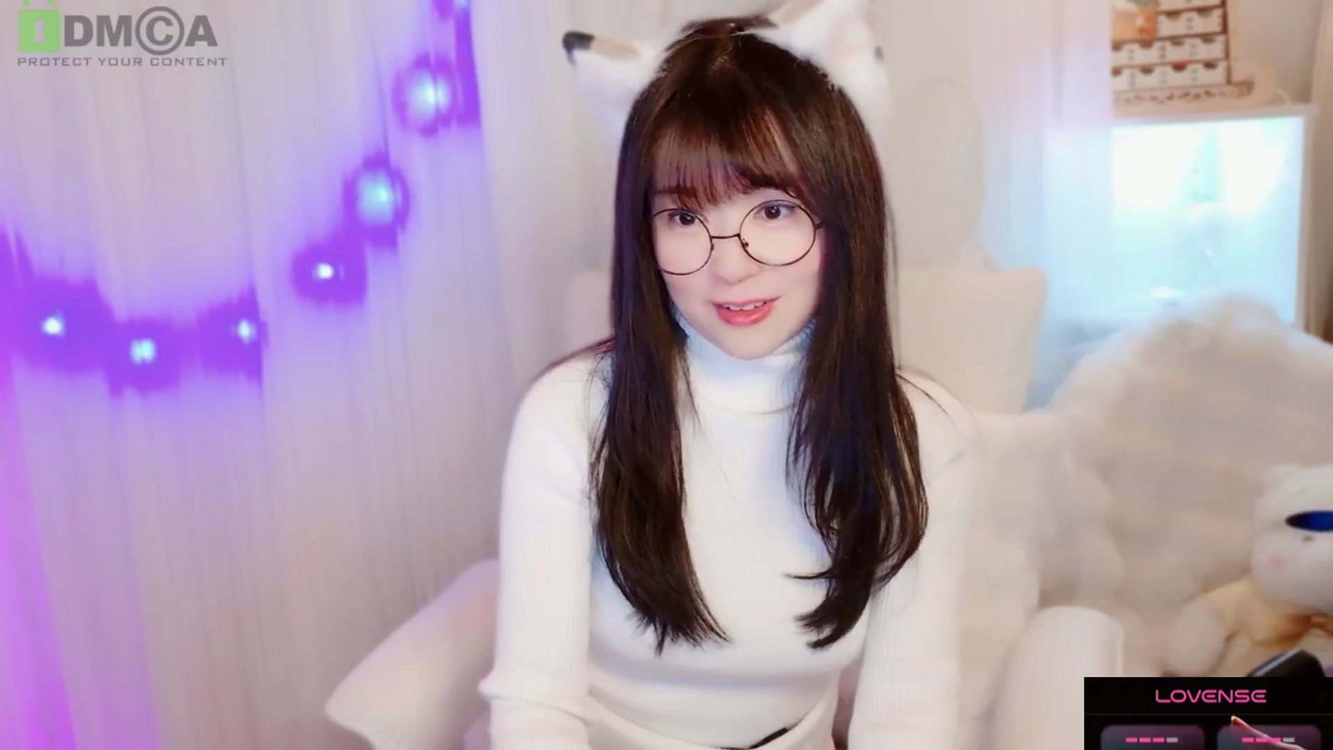Gallery image thumbnail from meowtheworld's myfreecams stream on, 01/17/2026, 06:32 image 13 of 20