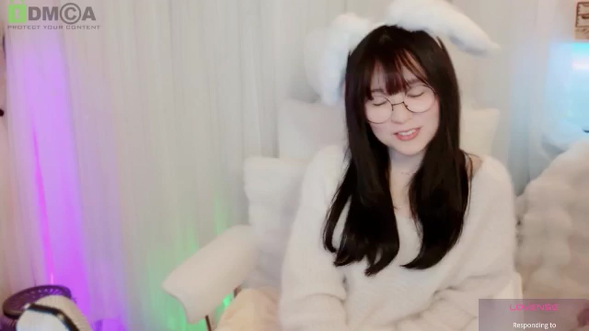 Gallery image thumbnail from meowtheworld's myfreecams stream on, 01/18/2026, 06:36 image 13 of 20
