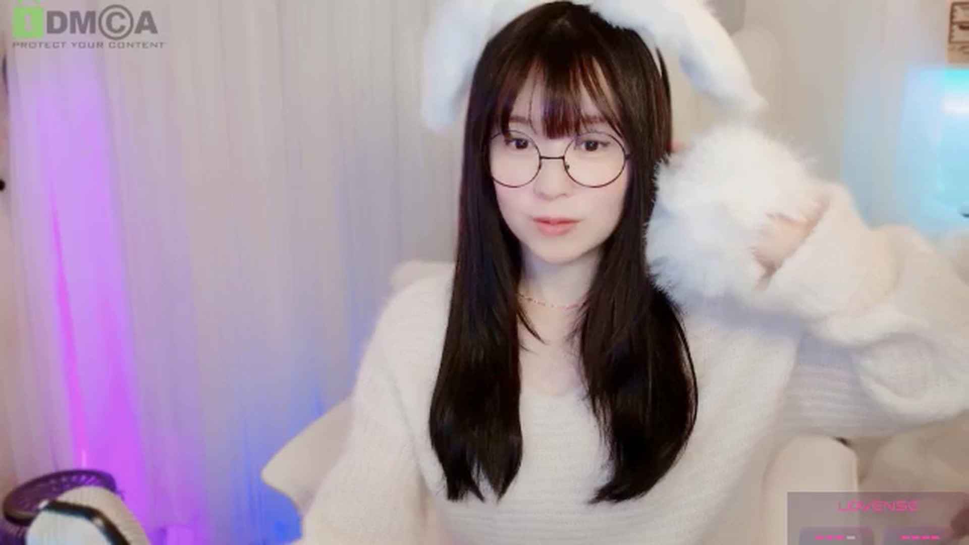 Gallery image thumbnail from meowtheworld's myfreecams stream on, 01/18/2026, 06:36 image 12 of 20