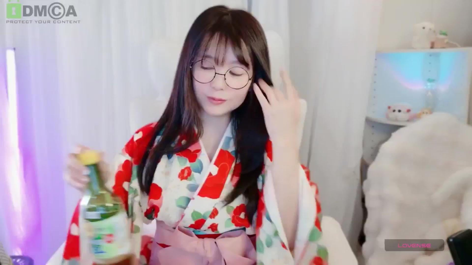 Gallery image thumbnail from meowtheworld's myfreecams stream on, 01/25/2026, 06:53 image 16 of 20
