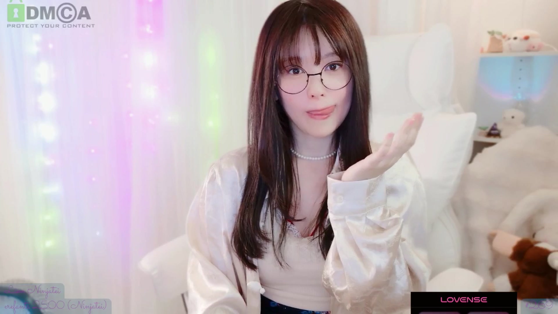 Gallery image thumbnail from meowtheworld's myfreecams stream on, 02/01/2026, 07:13 image 10 of 20