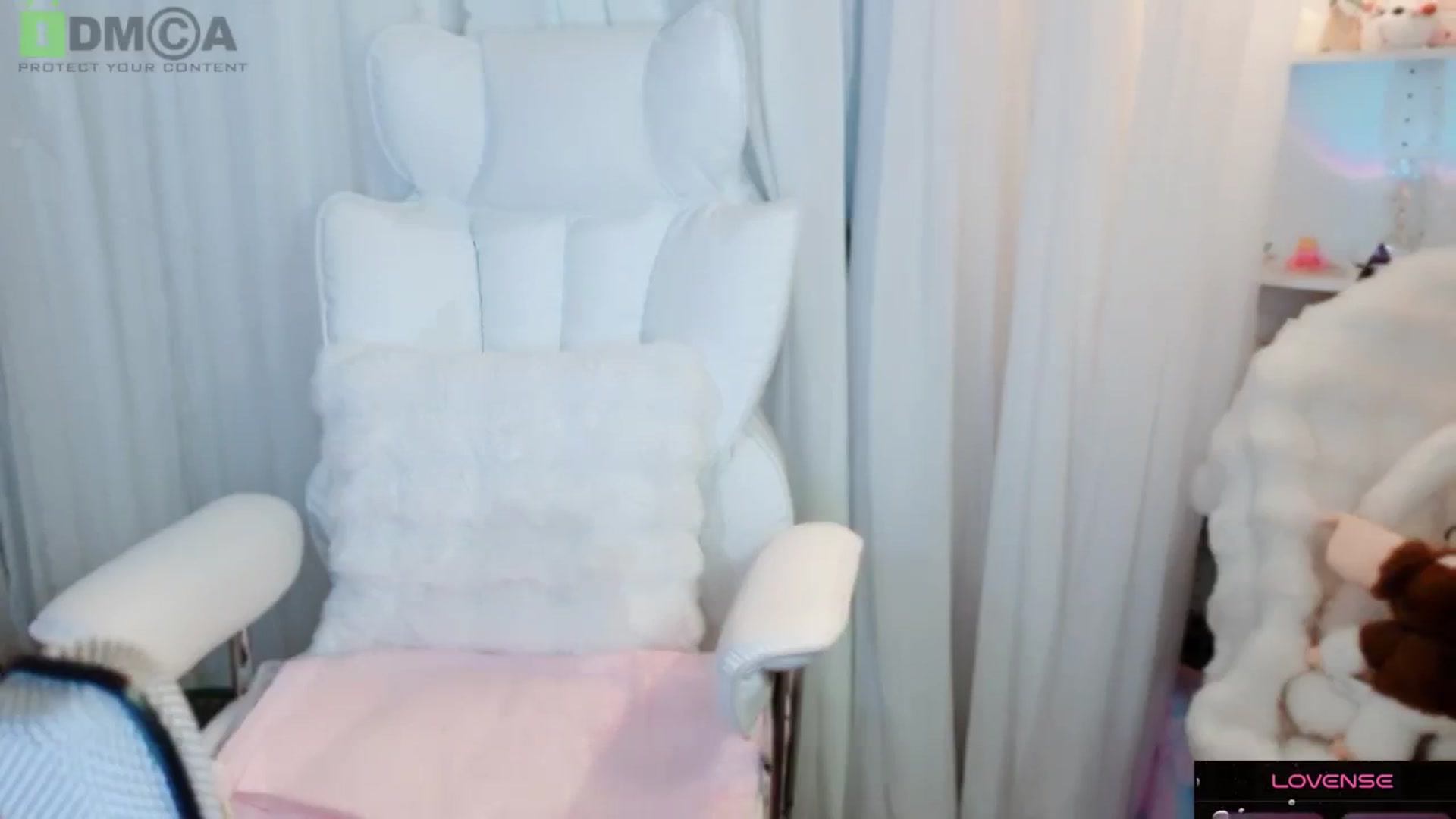 Gallery image thumbnail from meowtheworld's myfreecams stream on, 02/01/2026, 10:12 image 4 of 20