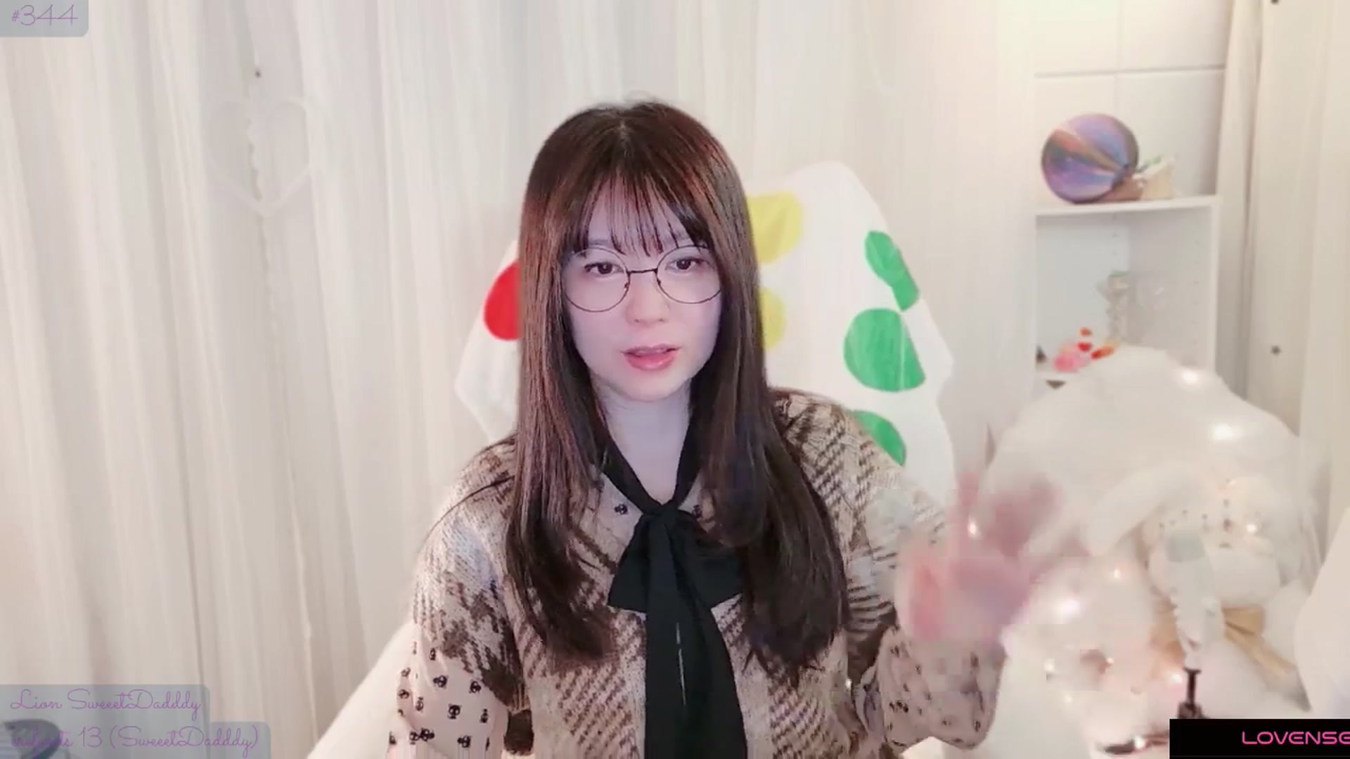 Gallery image thumbnail from meowtheworld's myfreecams stream on, 02/21/2026, 04:49 image 18 of 20