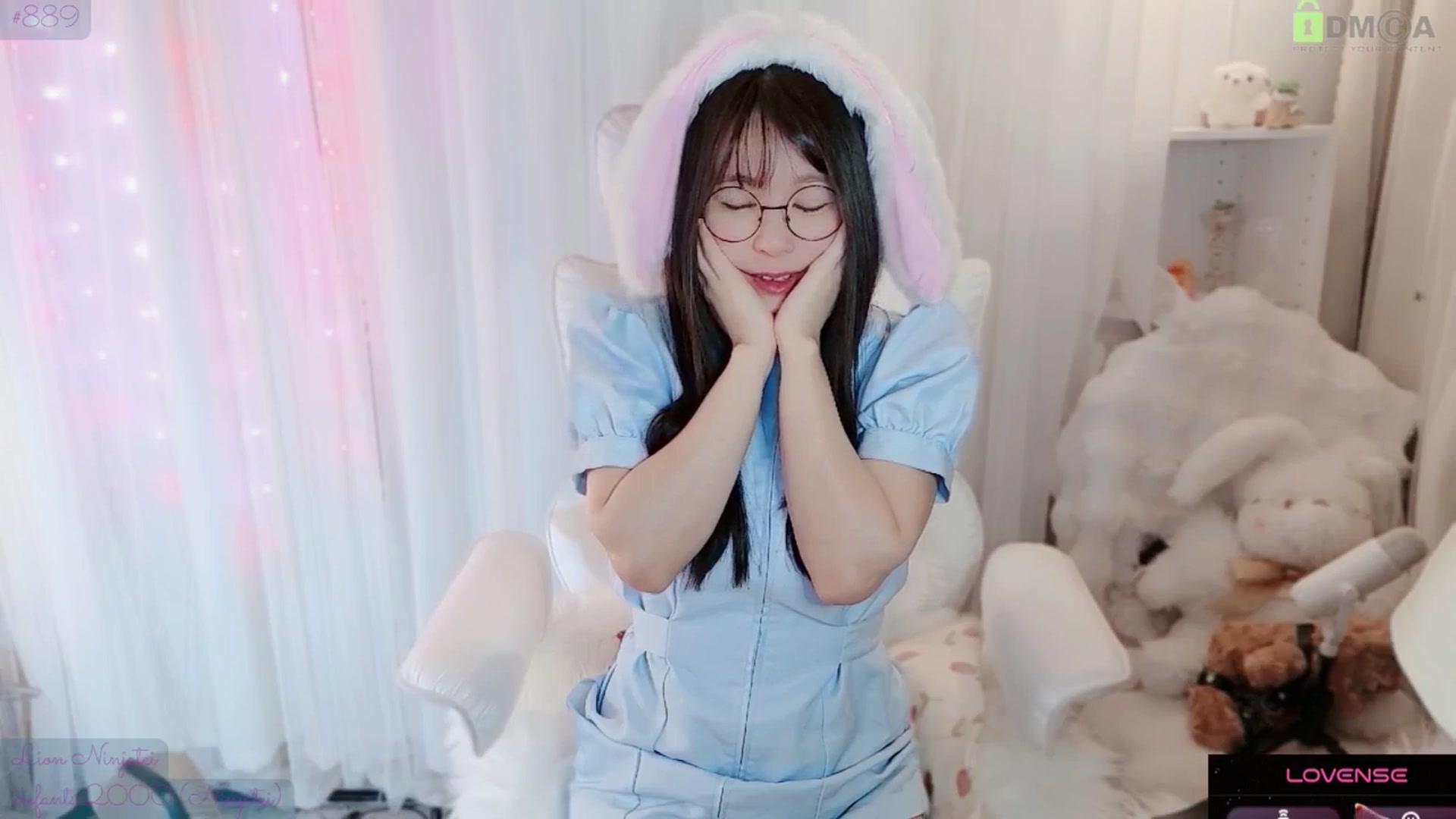 Gallery image thumbnail from meowtheworld's myfreecams stream on, 03/07/2026, 05:54 image 11 of 20