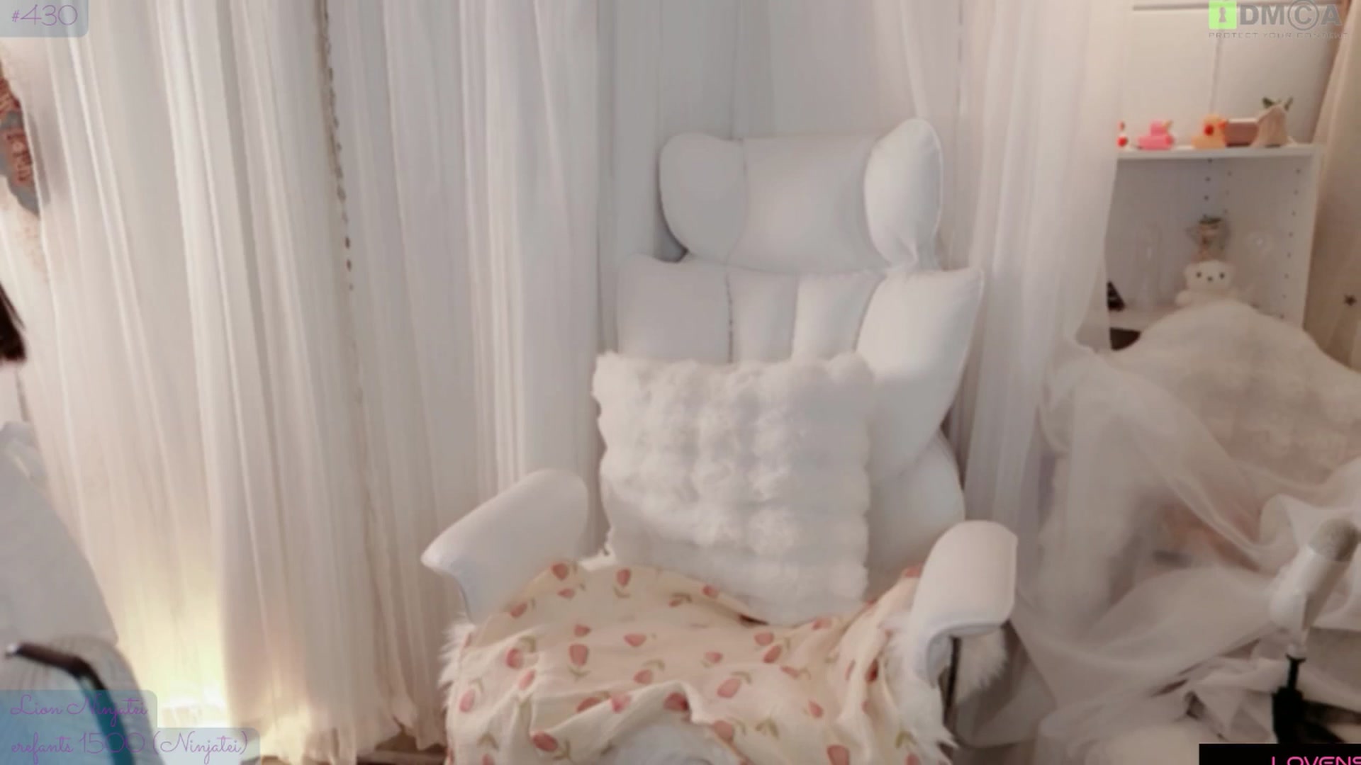 Gallery image thumbnail from meowtheworld's myfreecams stream on, 03/14/2026, 06:53 image 6 of 20