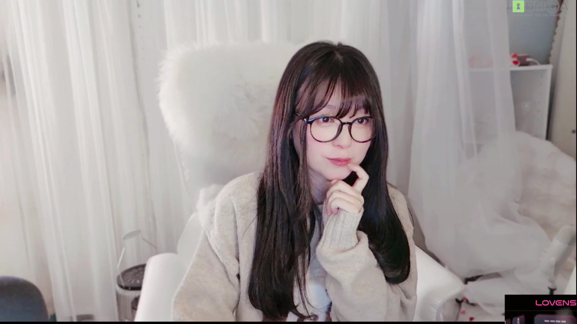 Gallery image thumbnail from meowtheworld's myfreecams stream on, 03/20/2026, 16:08 image 3 of 20