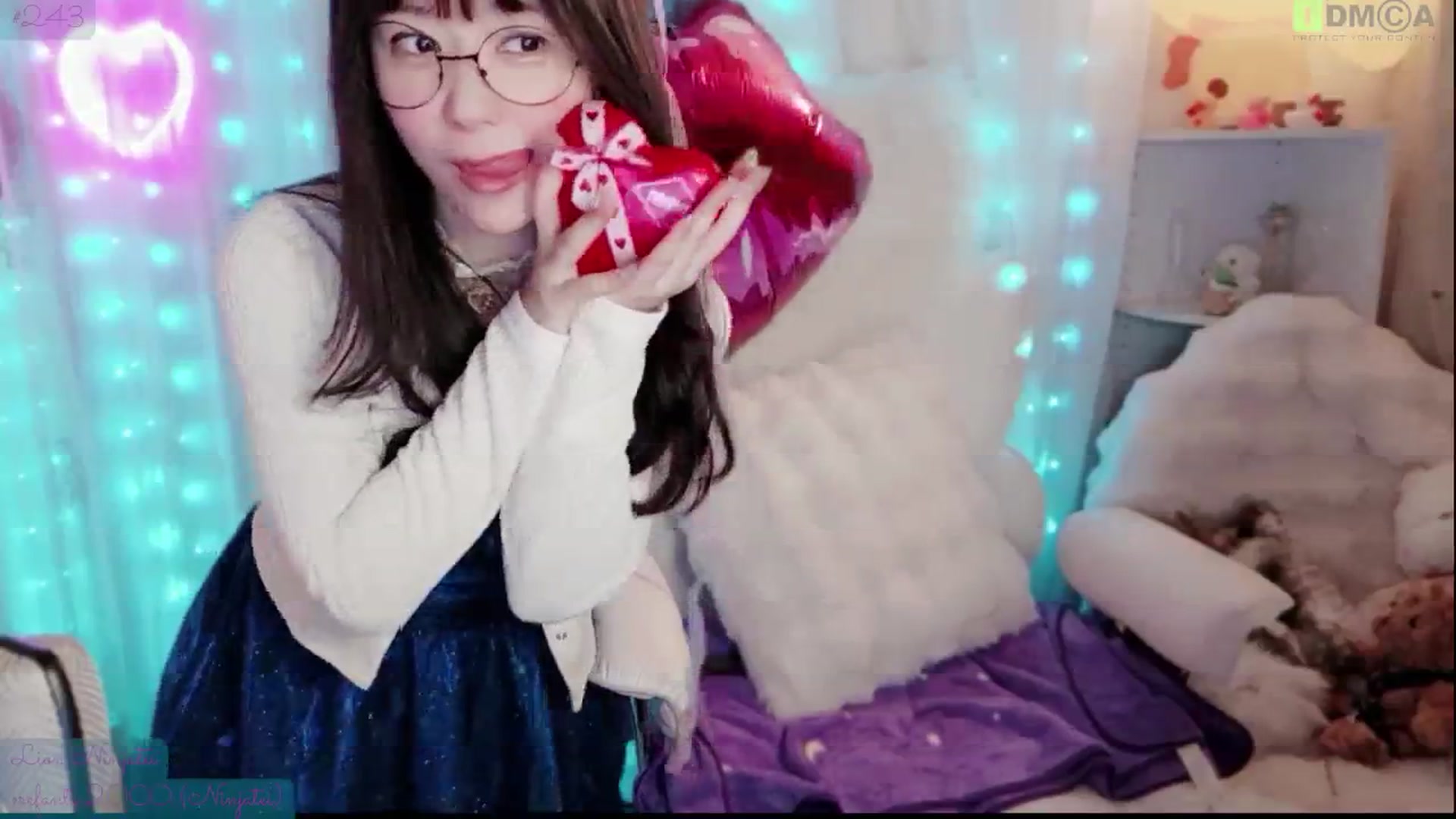 Gallery image thumbnail from meowtheworld's myfreecams stream on, 03/29/2026, 05:42 image 11 of 20