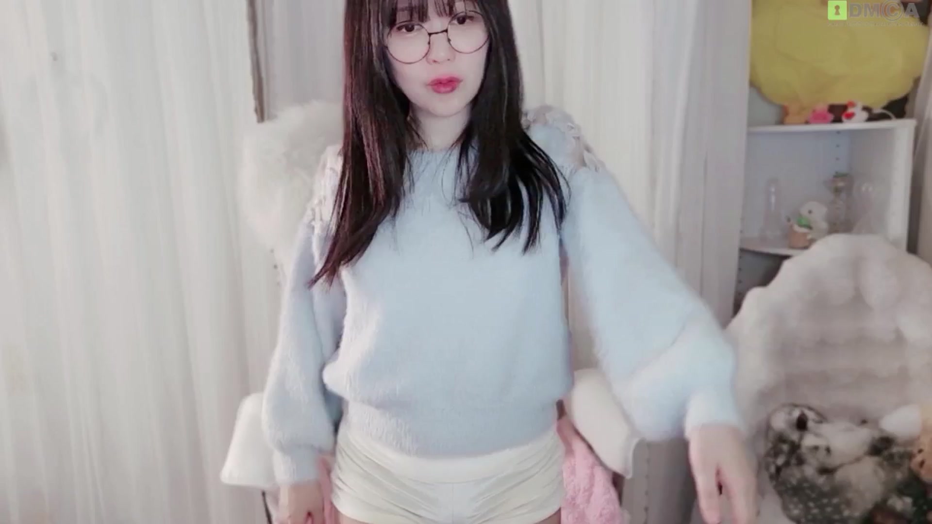 Gallery image thumbnail from meowtheworld's myfreecams stream on, 04/02/2026, 15:40 image 16 of 20