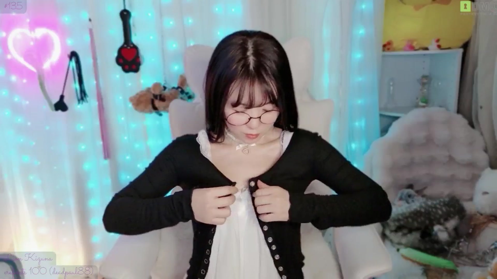 Gallery image thumbnail from meowtheworld's myfreecams stream on, 04/05/2026, 09:49 image 18 of 20
