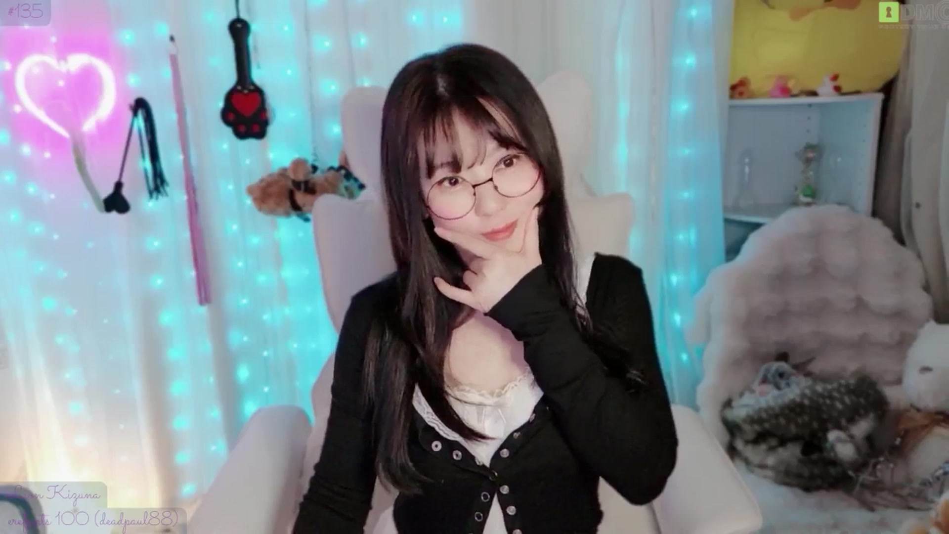Gallery image thumbnail from meowtheworld's myfreecams stream on, 04/05/2026, 09:49 image 13 of 20
