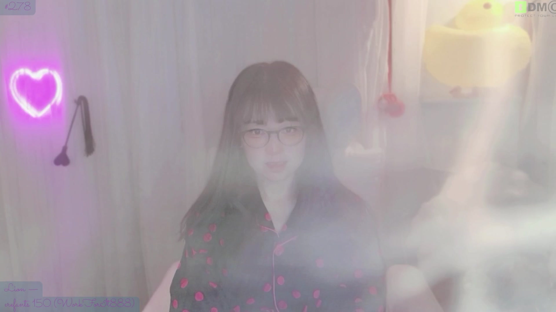 Gallery image thumbnail from meowtheworld's myfreecams stream on, 04/12/2026, 05:32 image 1 of 20