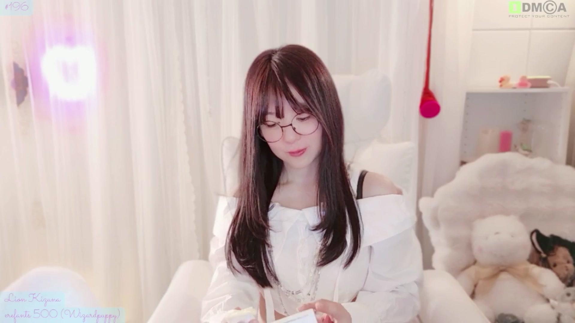 Gallery image thumbnail from meowtheworld's myfreecams stream on, 04/19/2026, 07:15 image 17 of 20