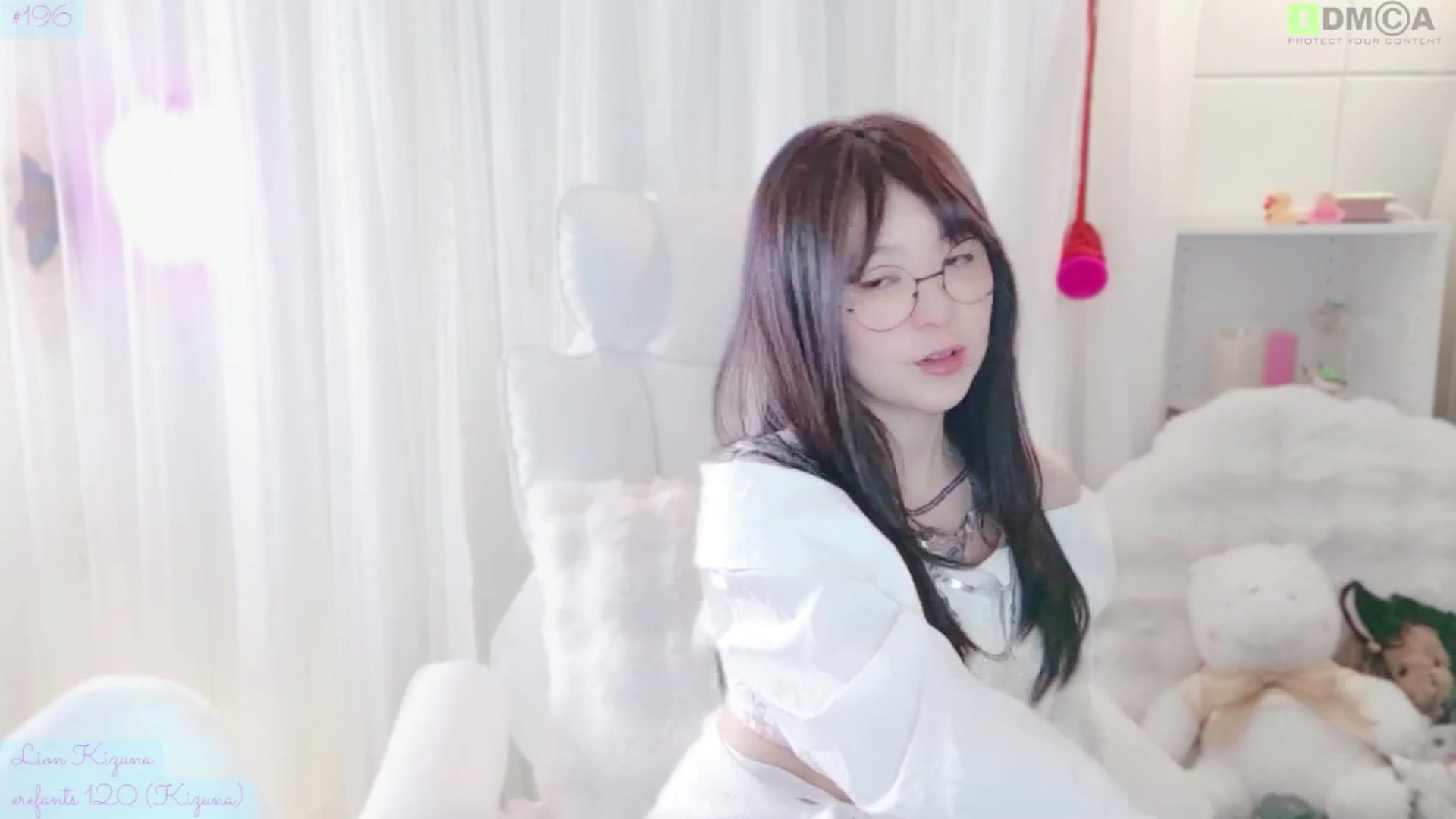 Gallery image thumbnail from meowtheworld's myfreecams stream on, 04/19/2026, 07:15 image 6 of 20