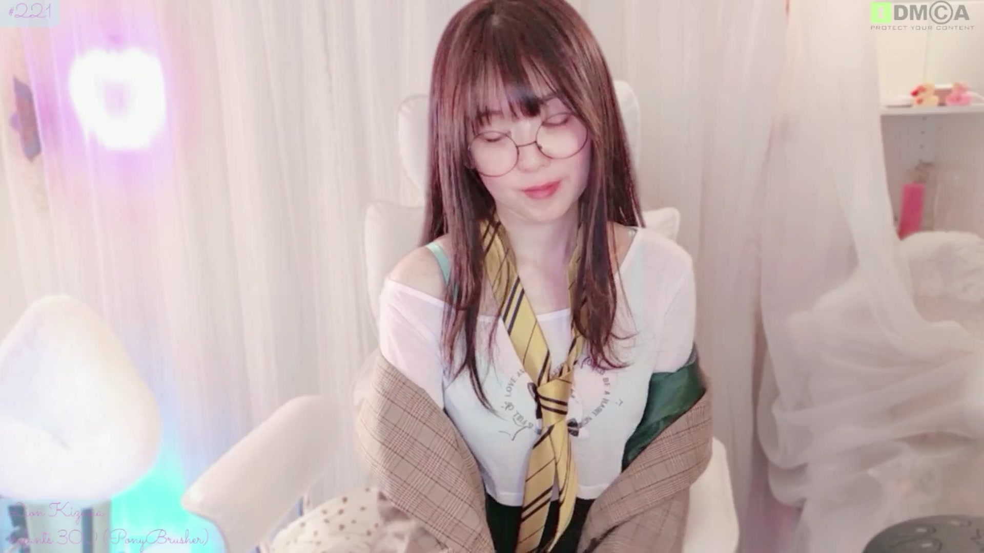 Gallery image thumbnail from meowtheworld's myfreecams stream on, 04/26/2026, 10:04 image 18 of 20