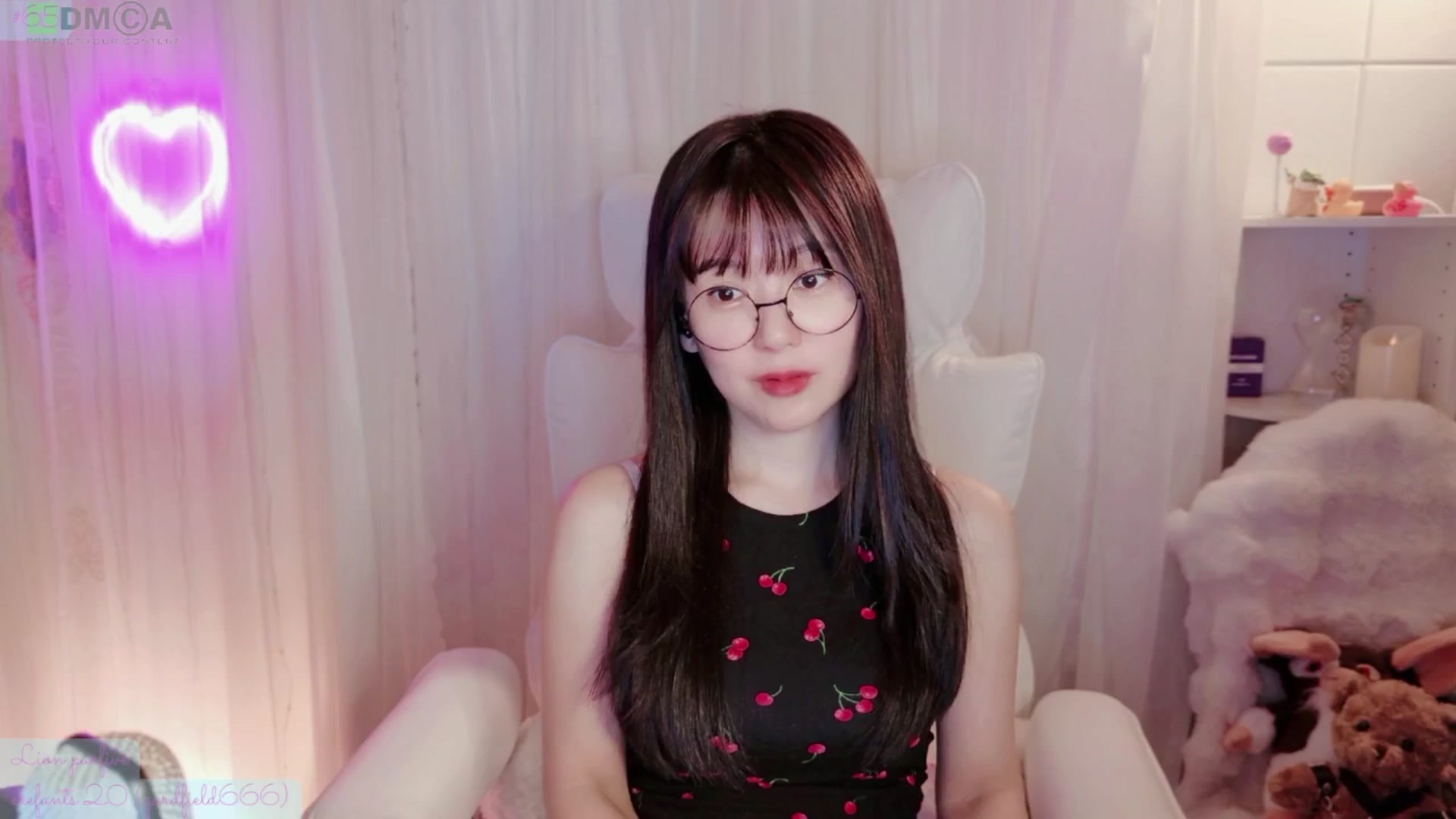 Gallery image thumbnail from meowtheworld's myfreecams stream on, 05/03/2026, 08:55 image 4 of 20