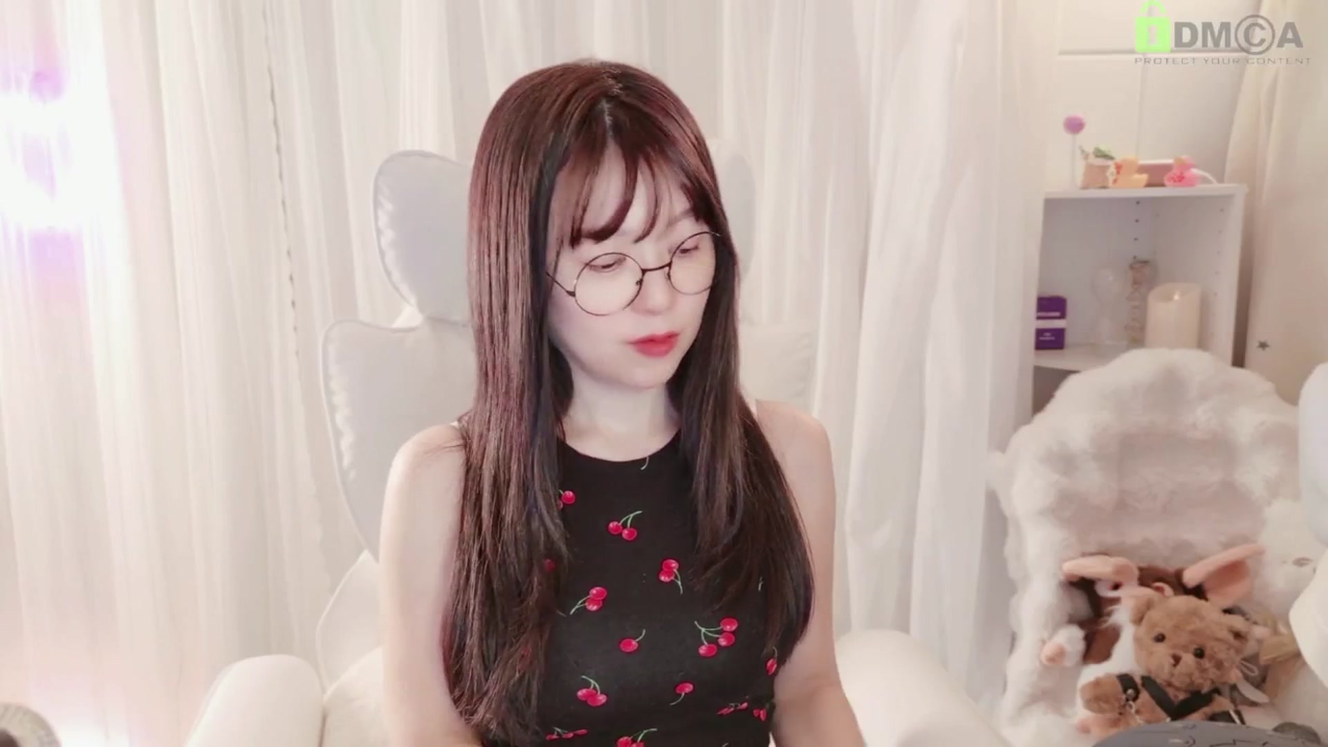 Gallery image thumbnail from meowtheworld's myfreecams stream on, 05/03/2026, 10:56 image 2 of 20
