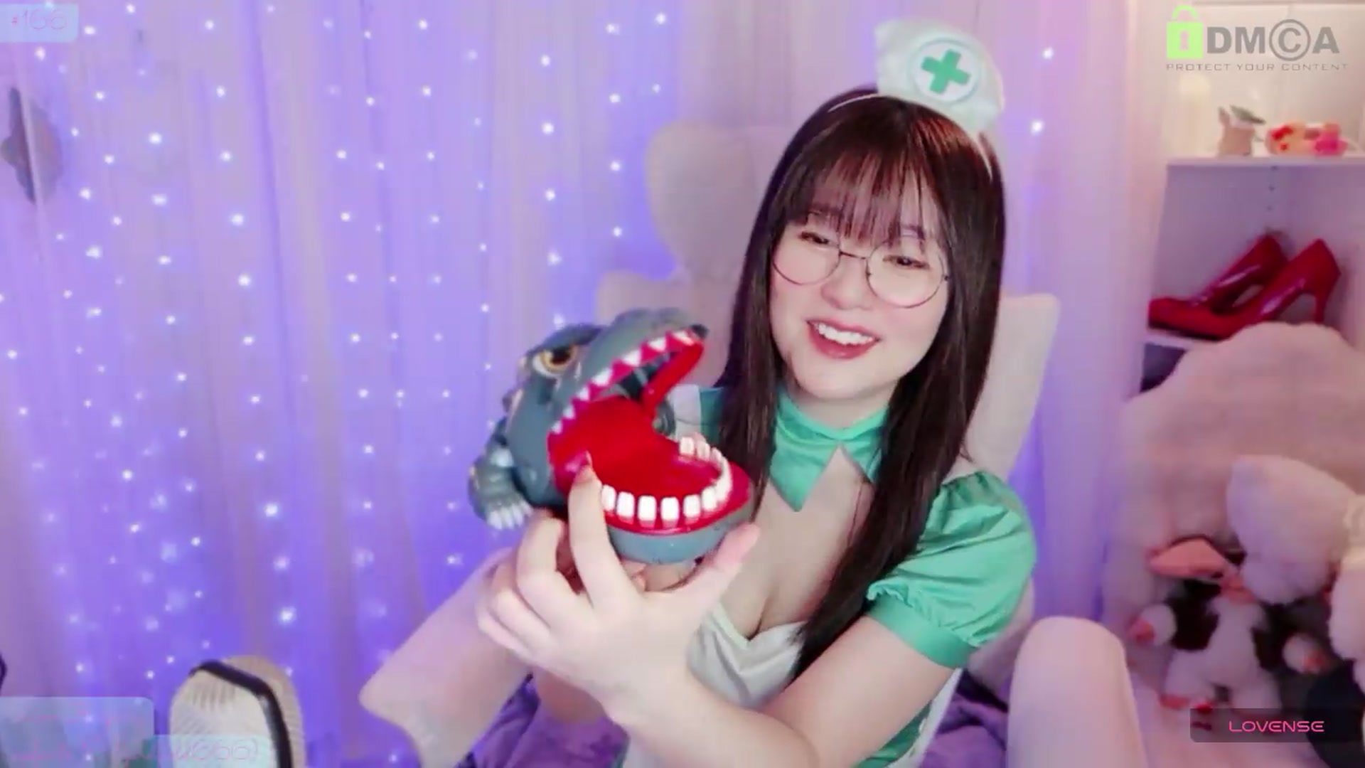 Gallery image thumbnail from meowtheworld's myfreecams stream on, 05/10/2026, 08:25 image 11 of 20