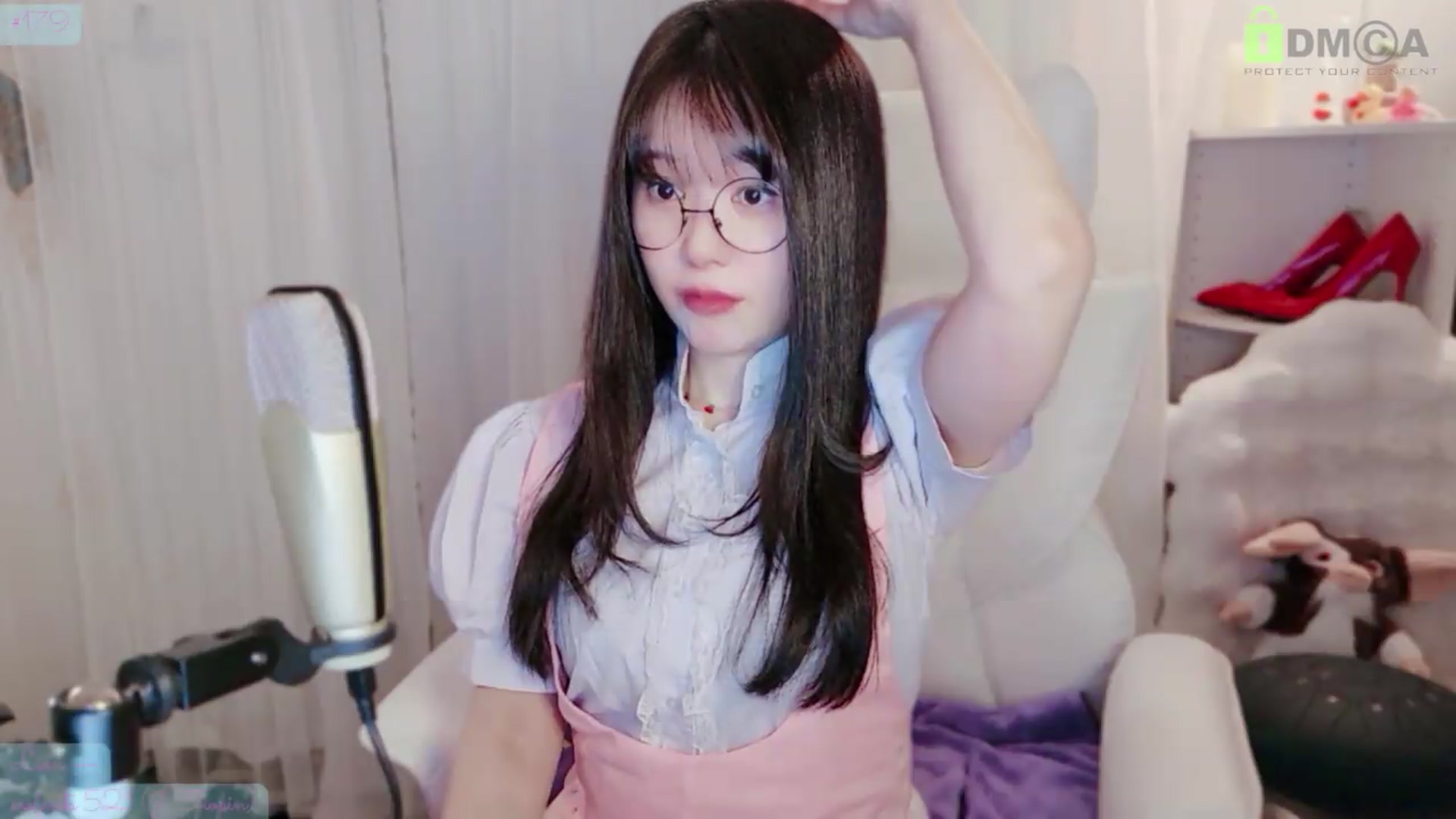 Gallery image thumbnail from meowtheworld's myfreecams stream on, 05/16/2026, 18:17 image 20 of 20