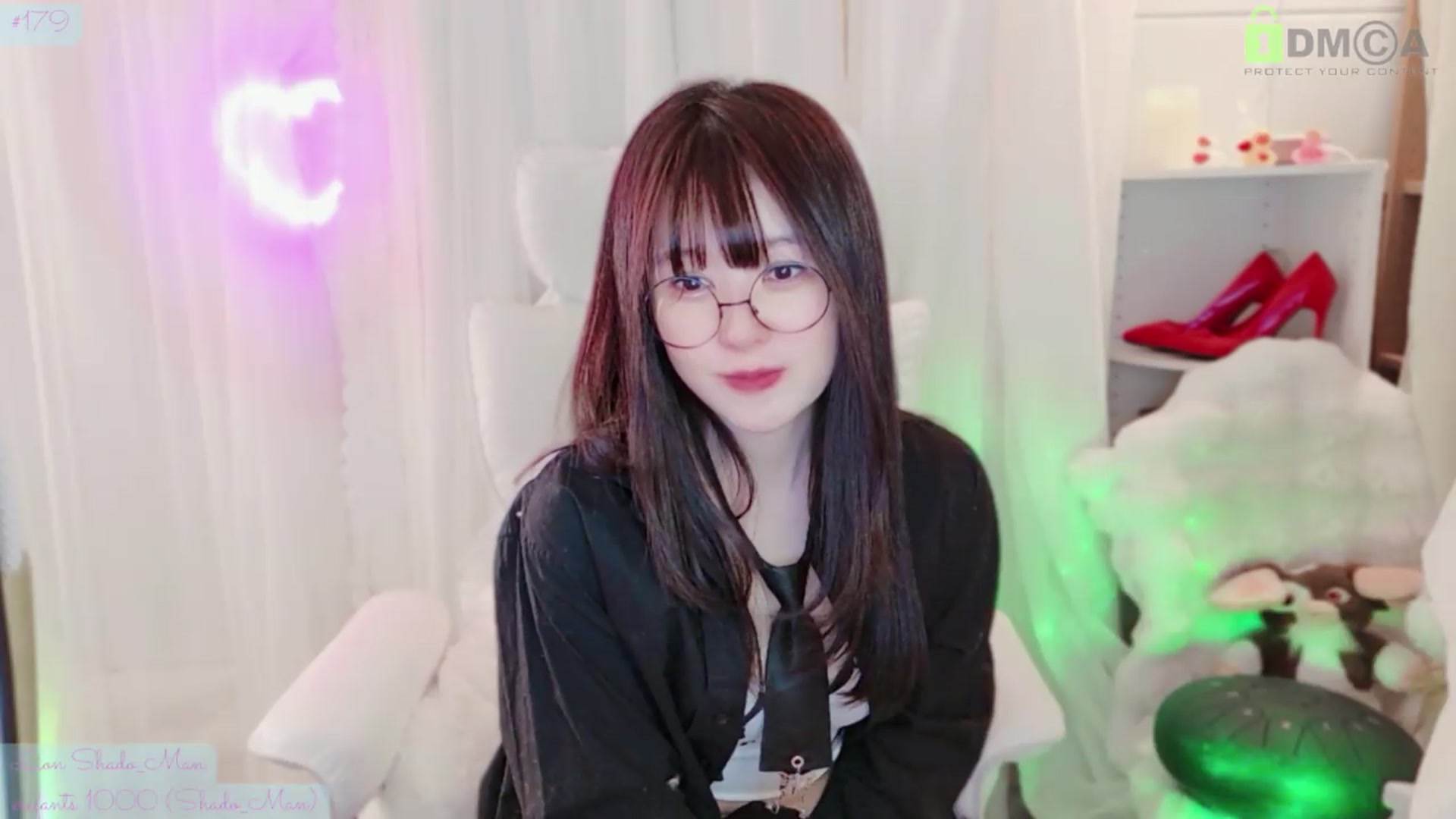 Gallery image thumbnail from meowtheworld's myfreecams stream on, 05/17/2026, 05:48 image 17 of 20