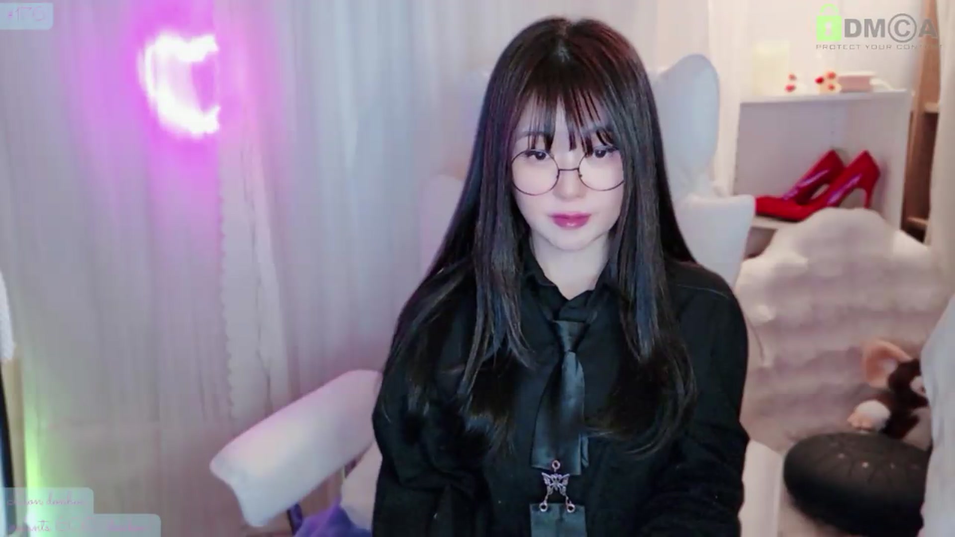 Gallery image thumbnail from meowtheworld's myfreecams stream on, 05/17/2026, 09:41 image 6 of 20