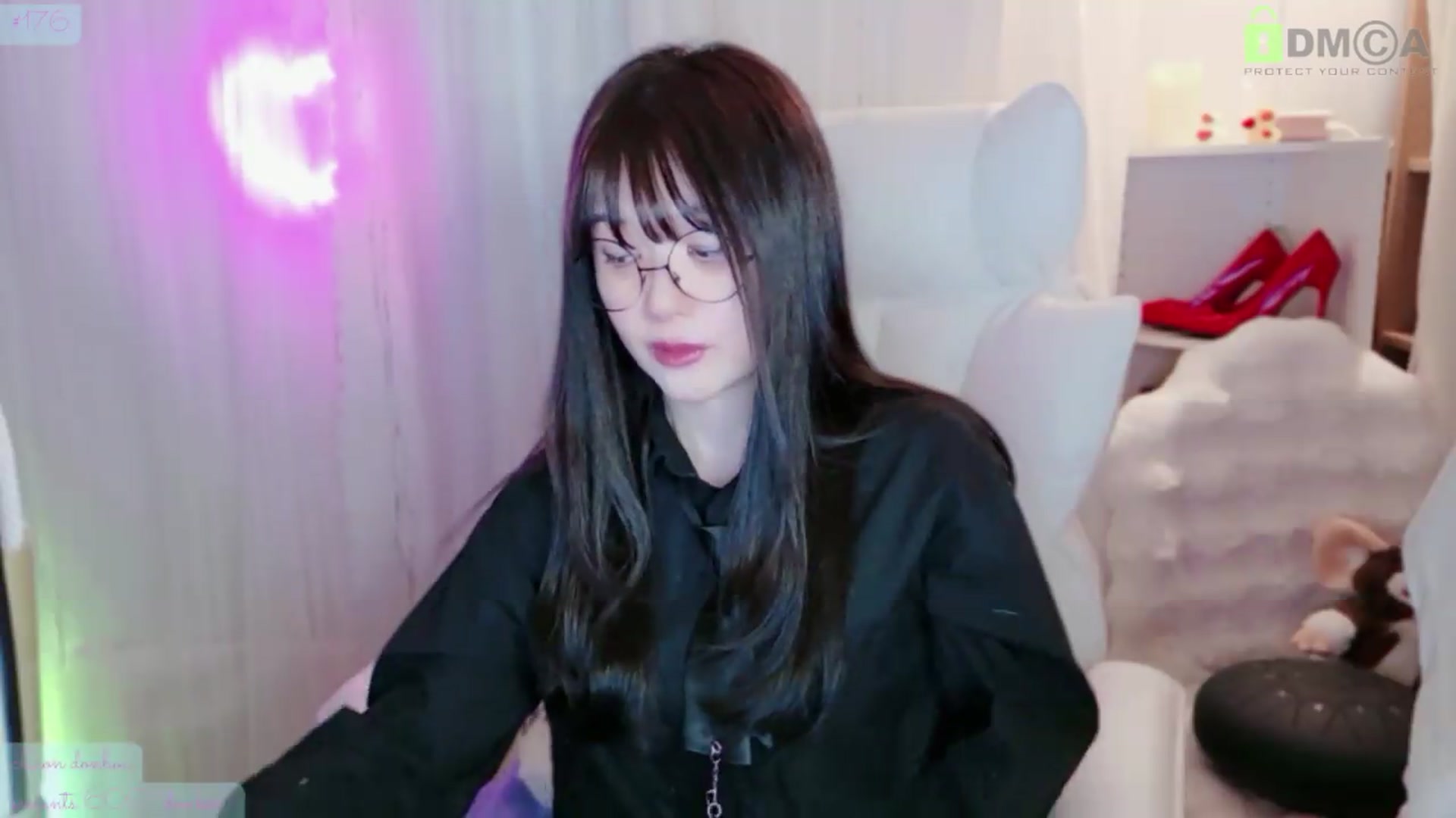 Gallery image thumbnail from meowtheworld's myfreecams stream on, 05/17/2026, 09:41 image 11 of 20
