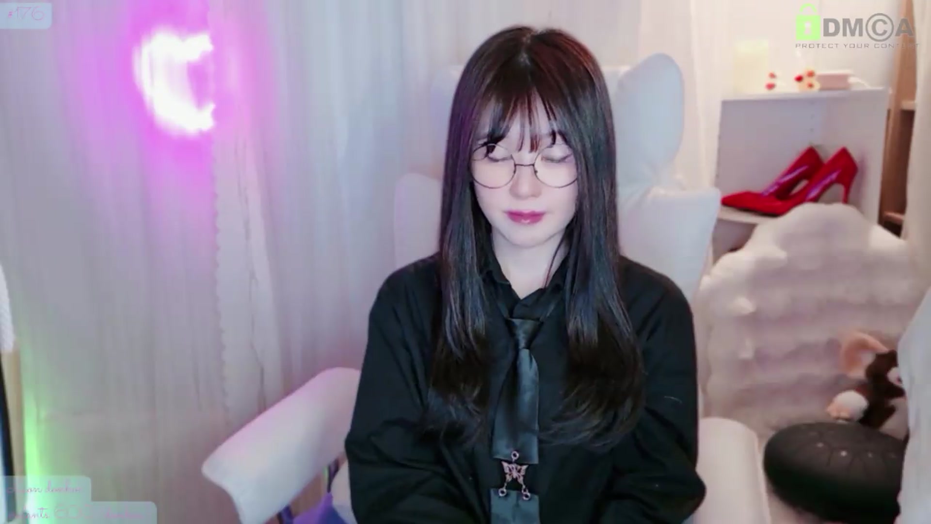 Gallery image thumbnail from meowtheworld's myfreecams stream on, 05/17/2026, 09:41 image 3 of 20