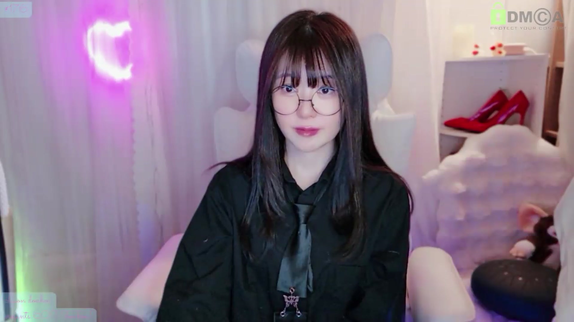 Gallery image thumbnail from meowtheworld's myfreecams stream on, 05/17/2026, 09:41 image 17 of 20