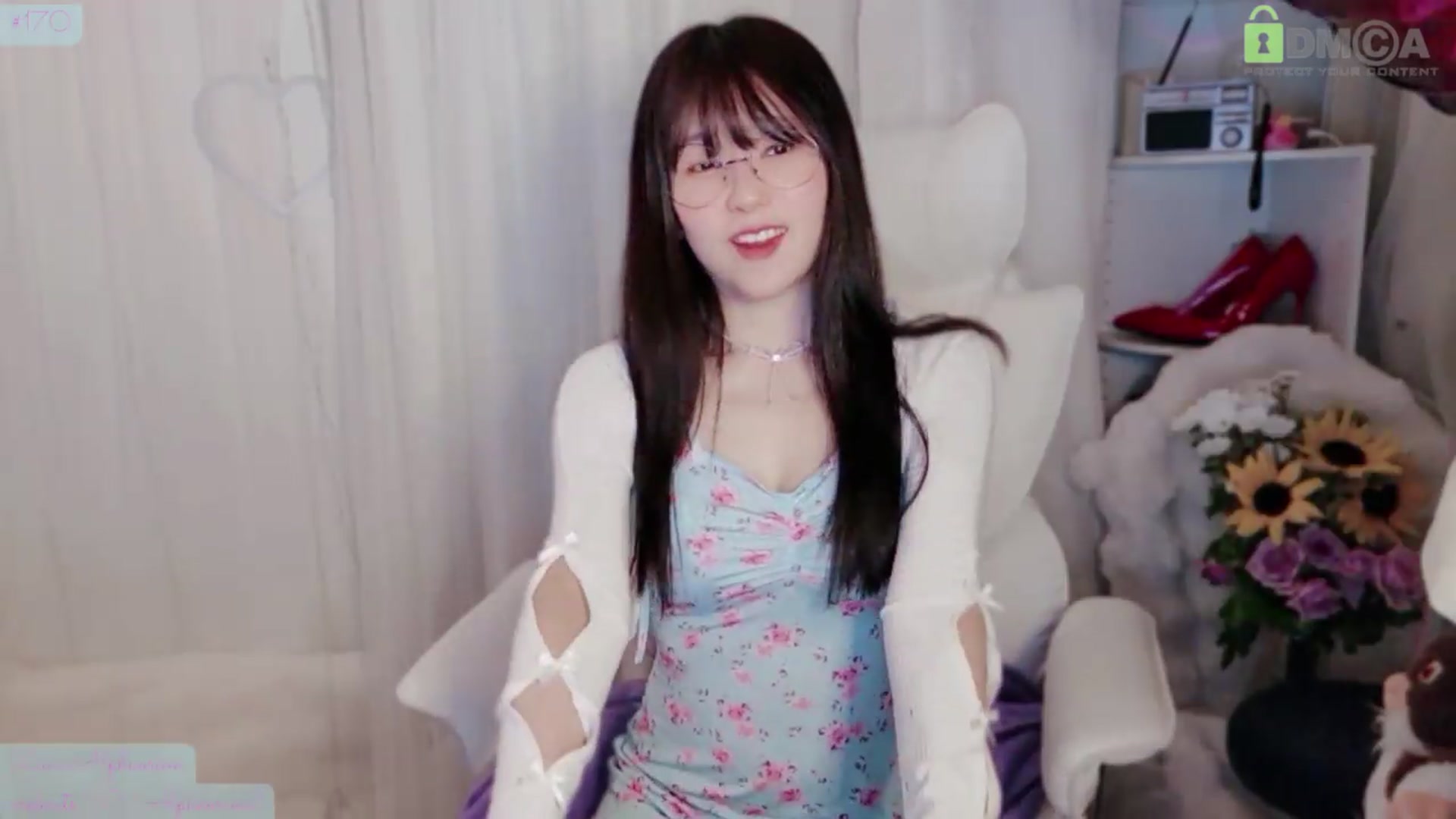 Gallery image thumbnail from meowtheworld's myfreecams stream on, 05/25/2026, 13:56 image 7 of 20