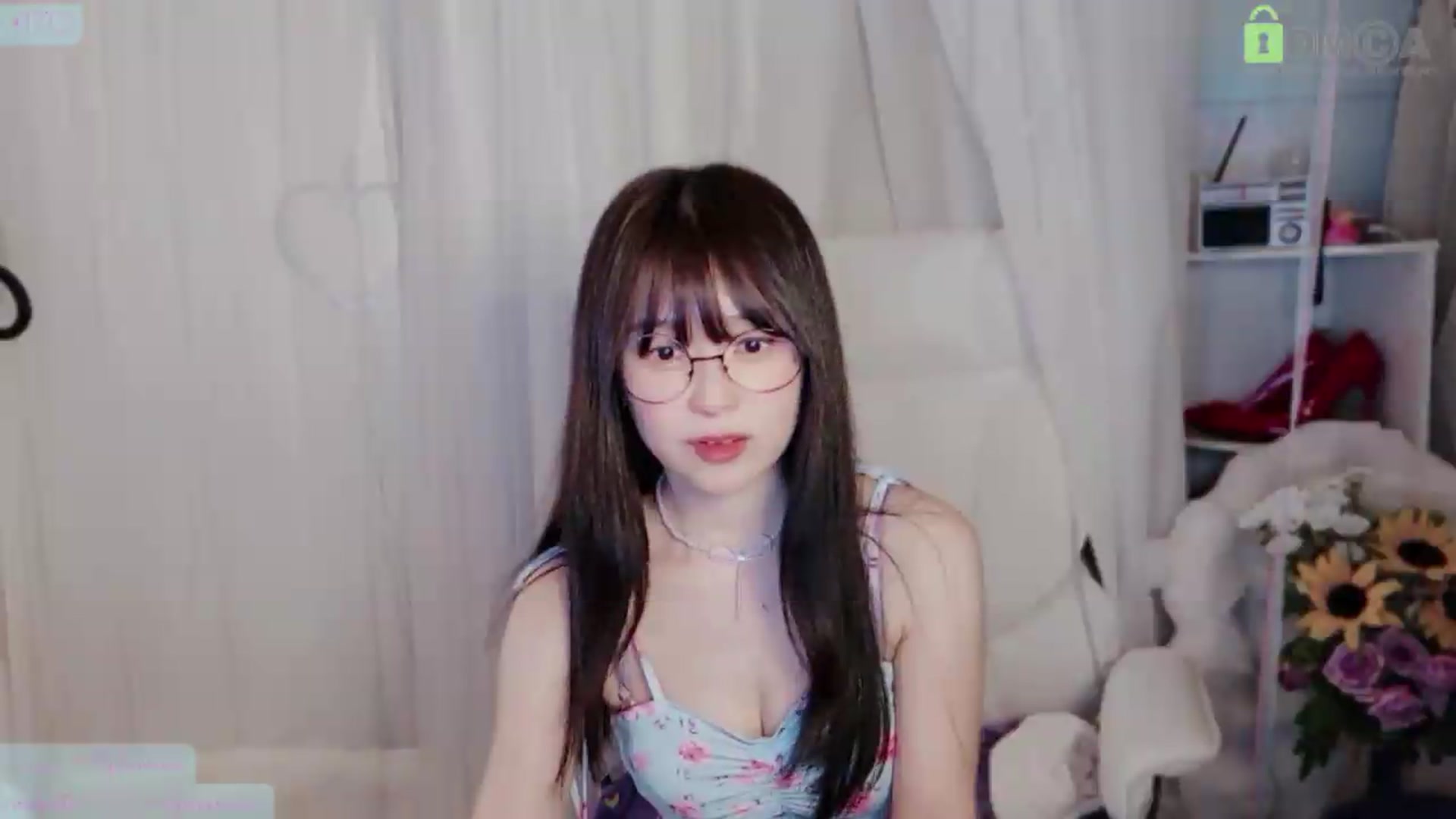 Gallery image thumbnail from meowtheworld's myfreecams stream on, 05/25/2026, 13:56 image 18 of 20