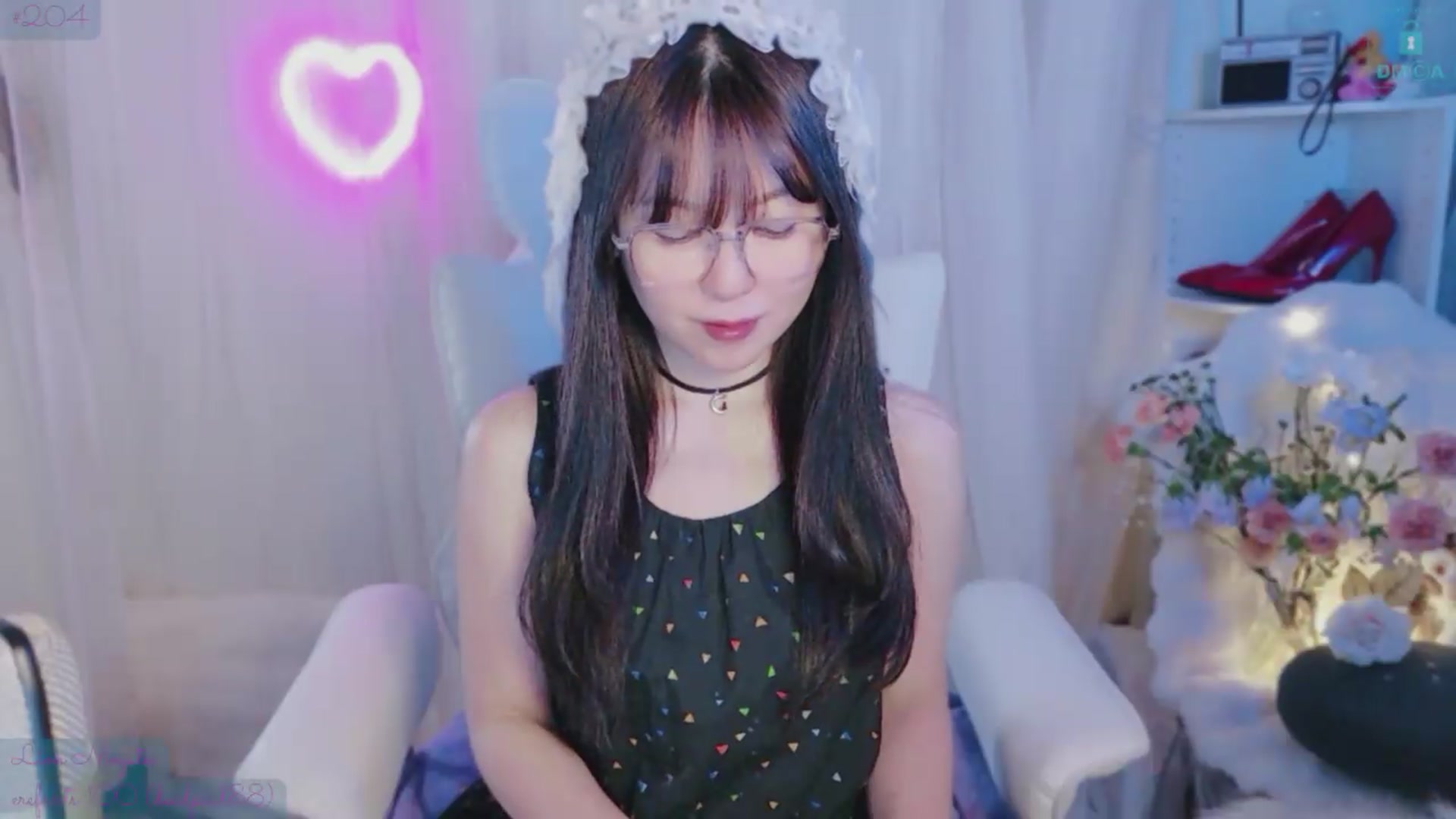 Gallery image thumbnail from meowtheworld's myfreecams stream on, 05/30/2026, 09:54 image 15 of 20
