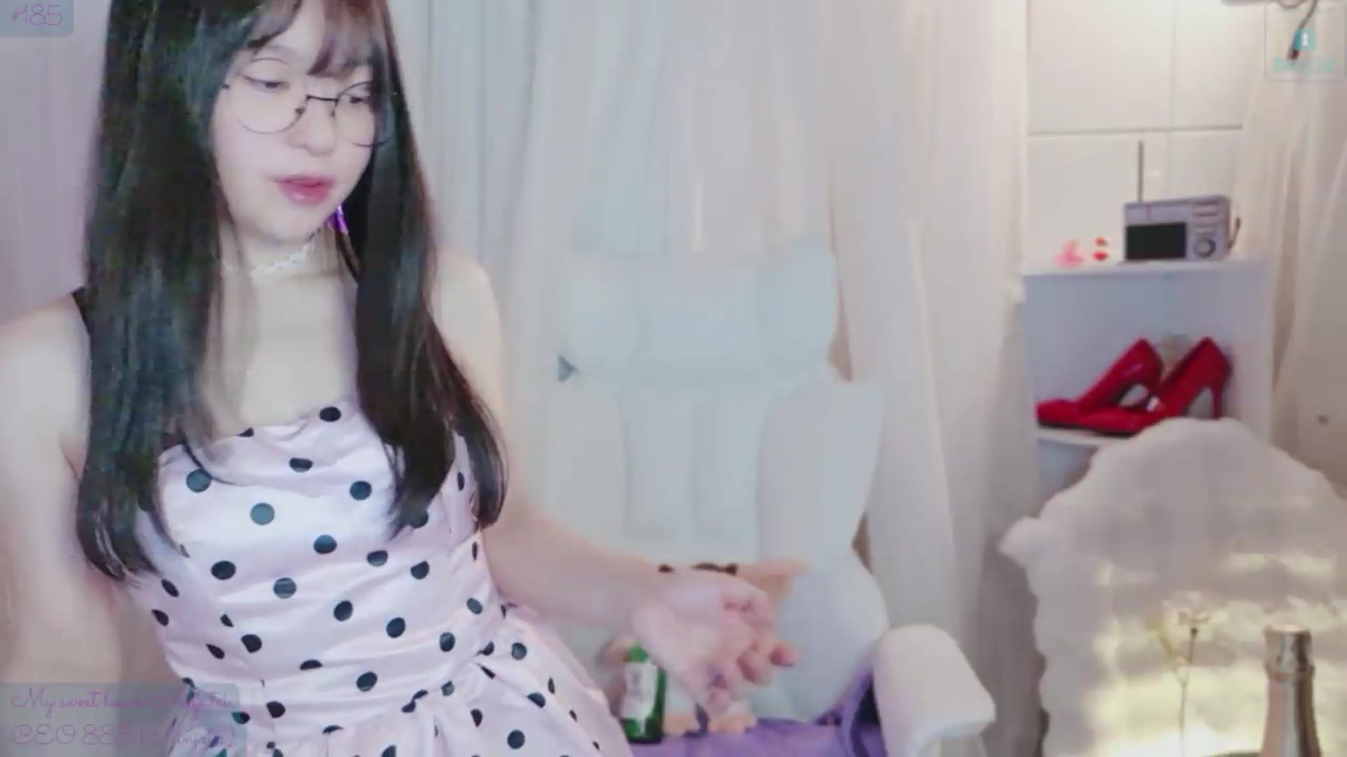 Gallery image thumbnail from meowtheworld's myfreecams stream on, 05/31/2026, 06:40 image 7 of 20
