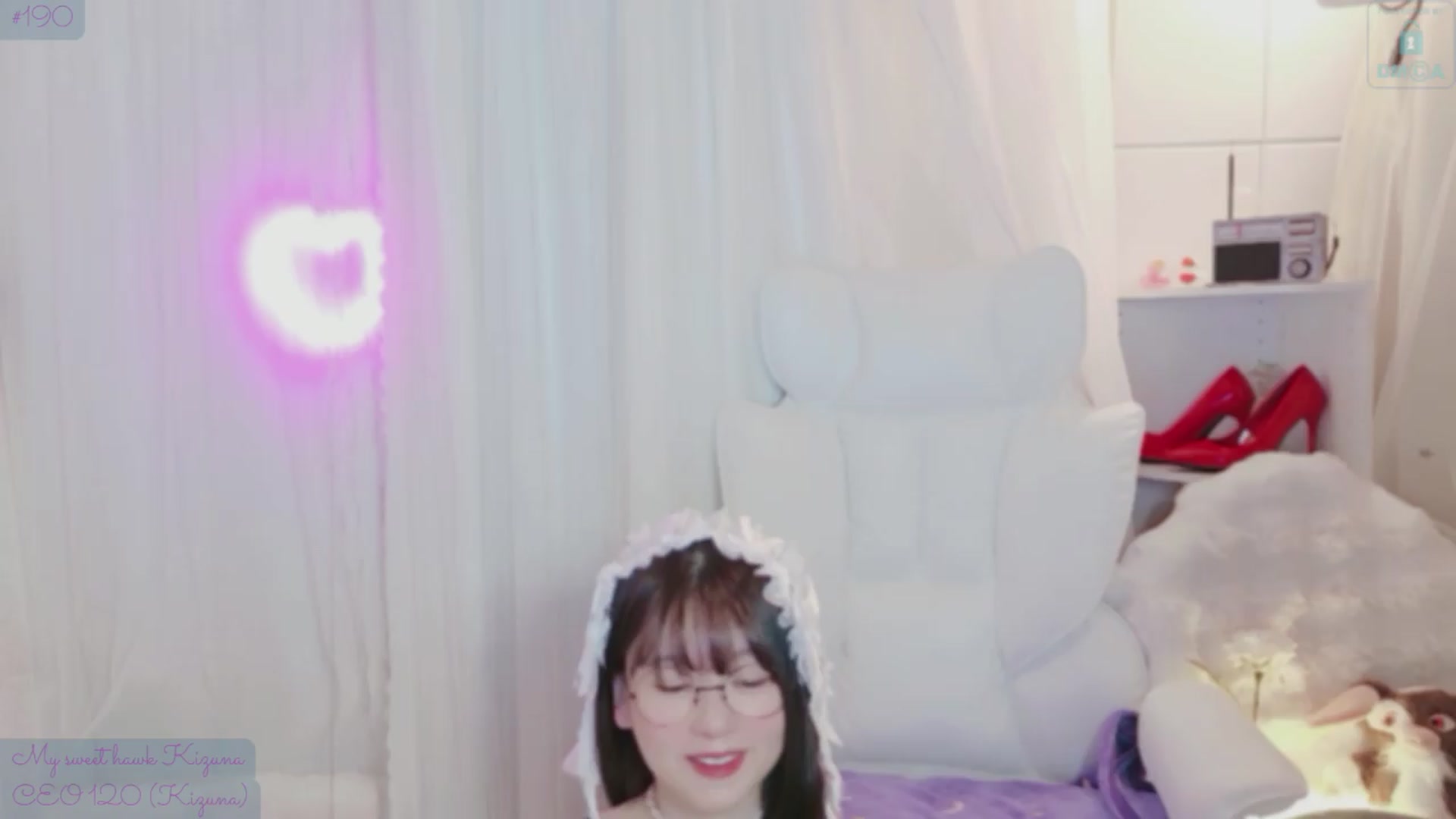 Gallery image thumbnail from meowtheworld's myfreecams stream on, 05/31/2026, 06:40 image 1 of 20