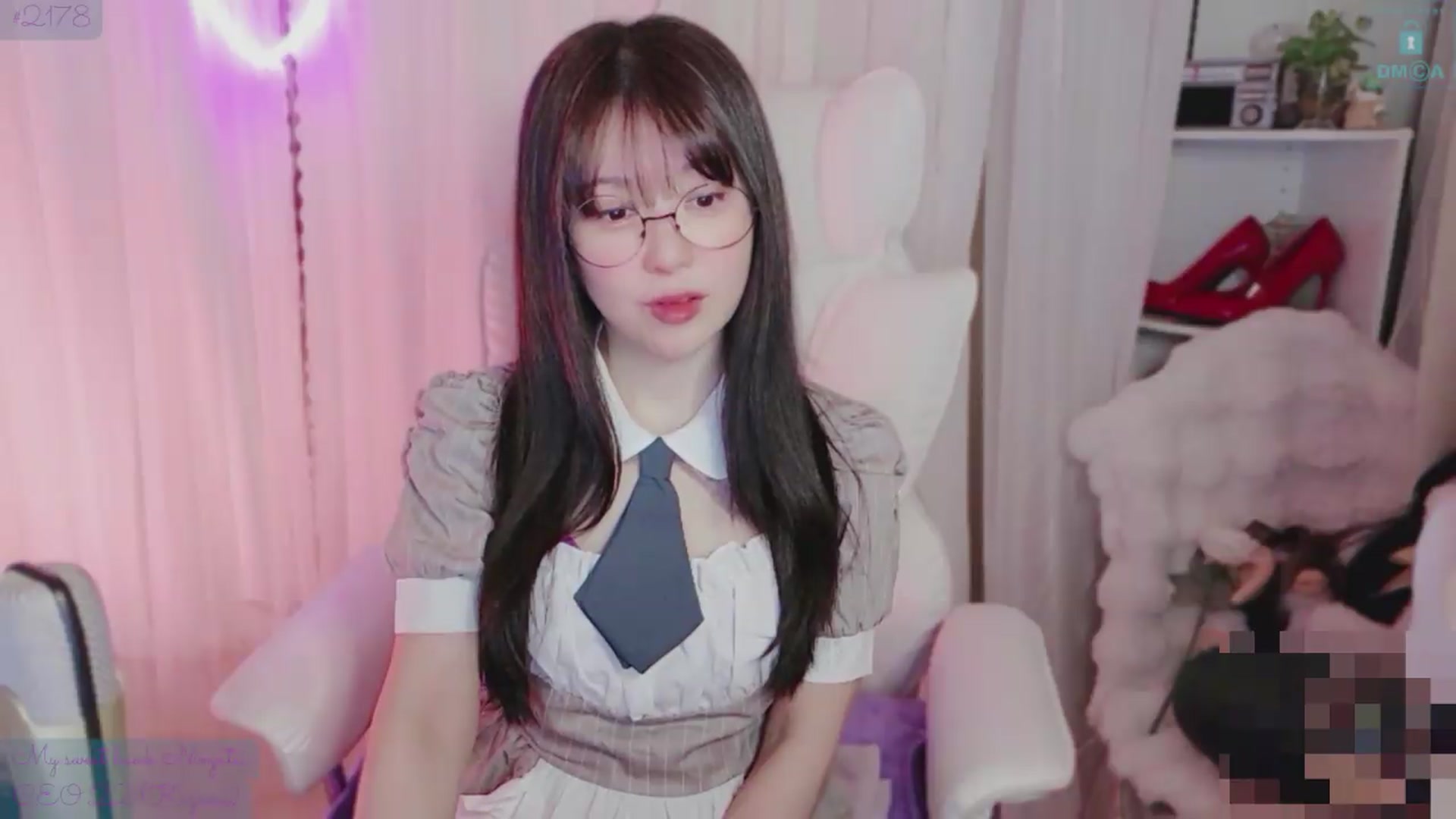 Gallery image thumbnail from meowtheworld's myfreecams stream on, 06/06/2026, 08:02 image 5 of 20