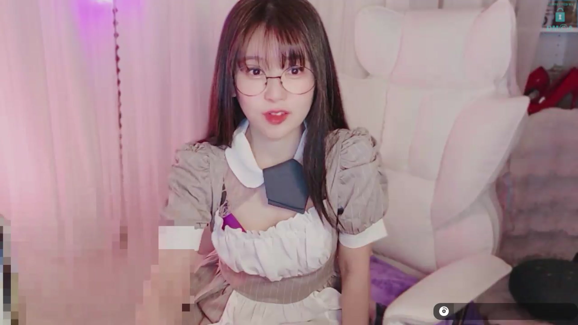 Gallery image thumbnail from meowtheworld's myfreecams stream on, 06/06/2026, 13:56 image 8 of 20