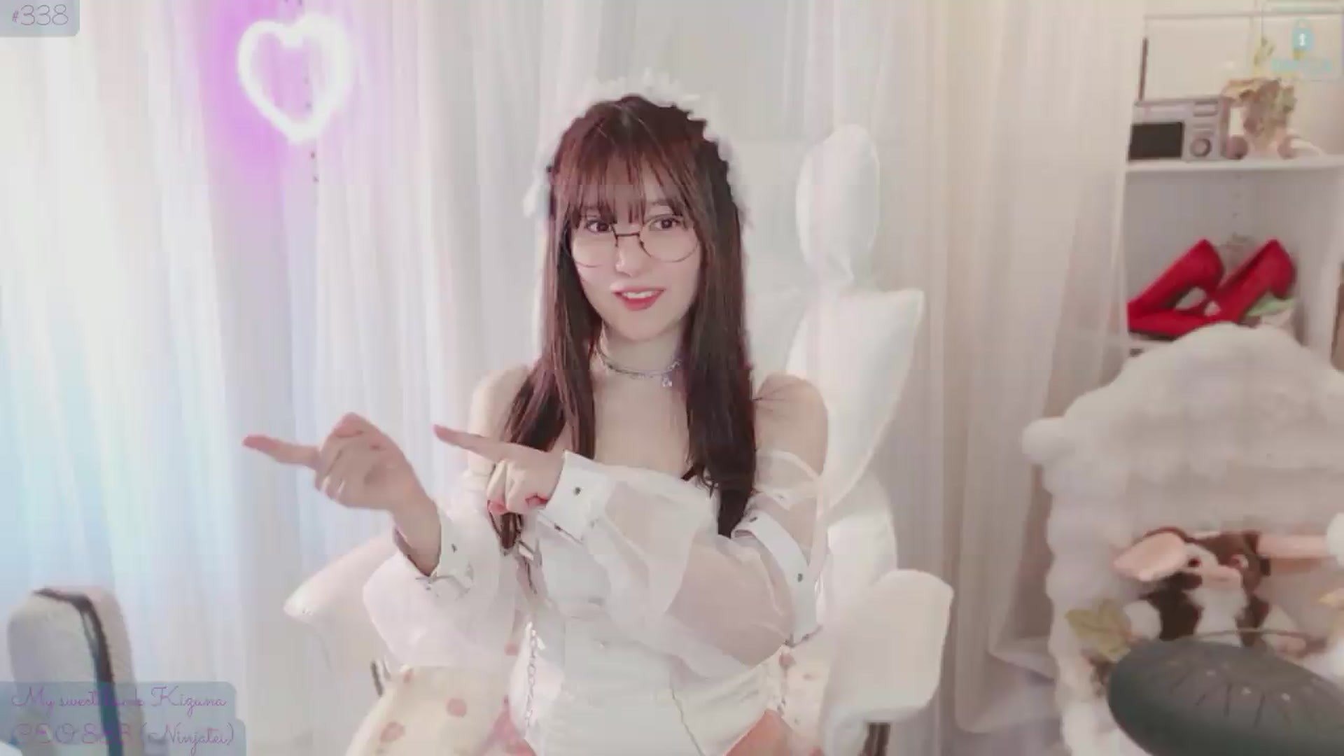 Gallery image thumbnail from meowtheworld's myfreecams stream on, 06/13/2026, 06:23 image 1 of 20