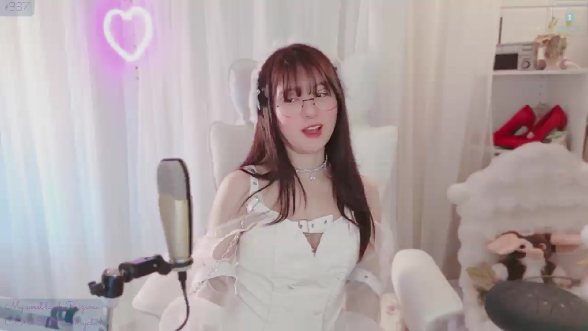 Gallery image thumbnail from meowtheworld's myfreecams stream on, 06/13/2026, 06:23 image 20 of 20