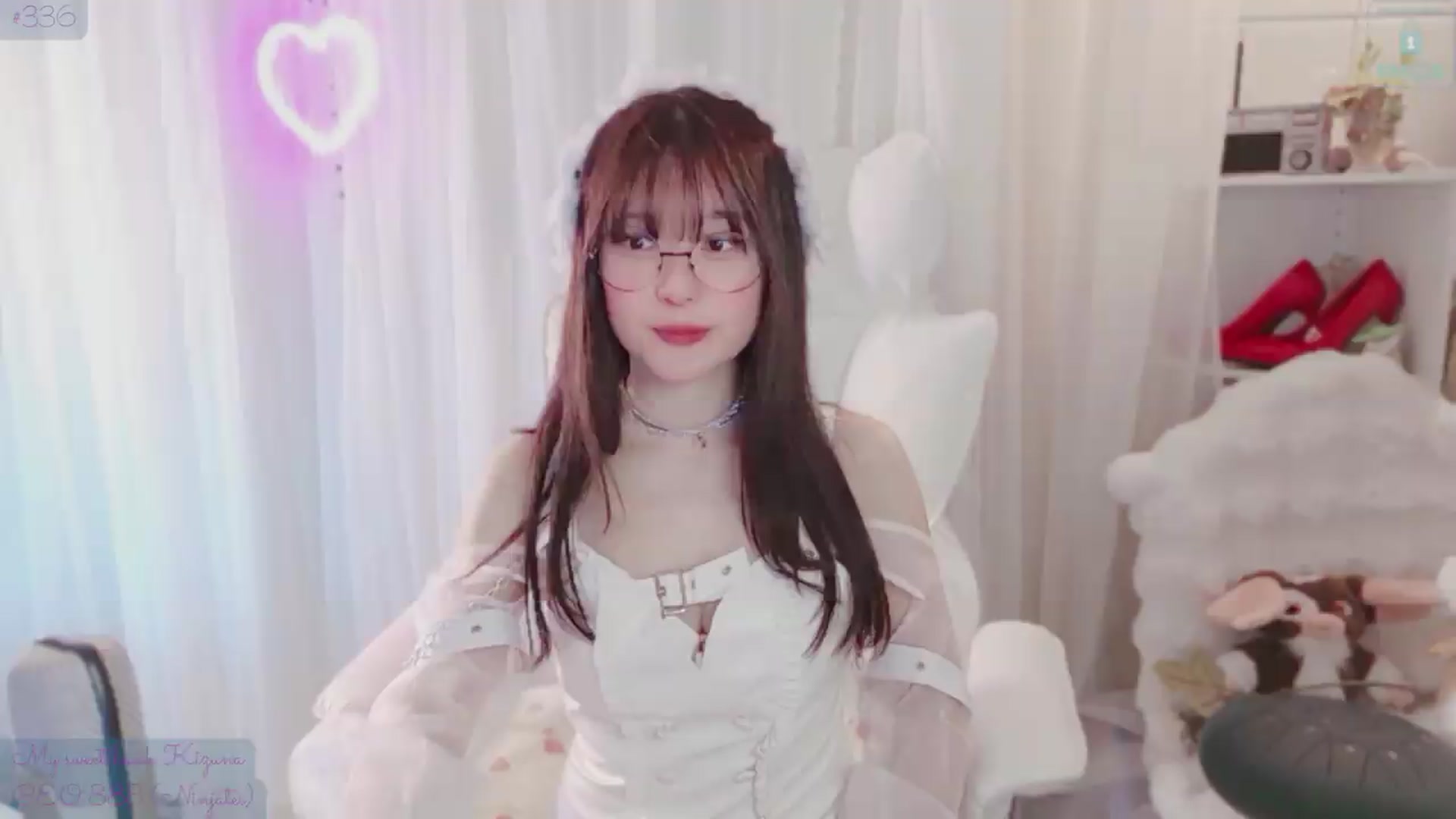 Gallery image thumbnail from meowtheworld's myfreecams stream on, 06/13/2026, 06:23 image 12 of 20