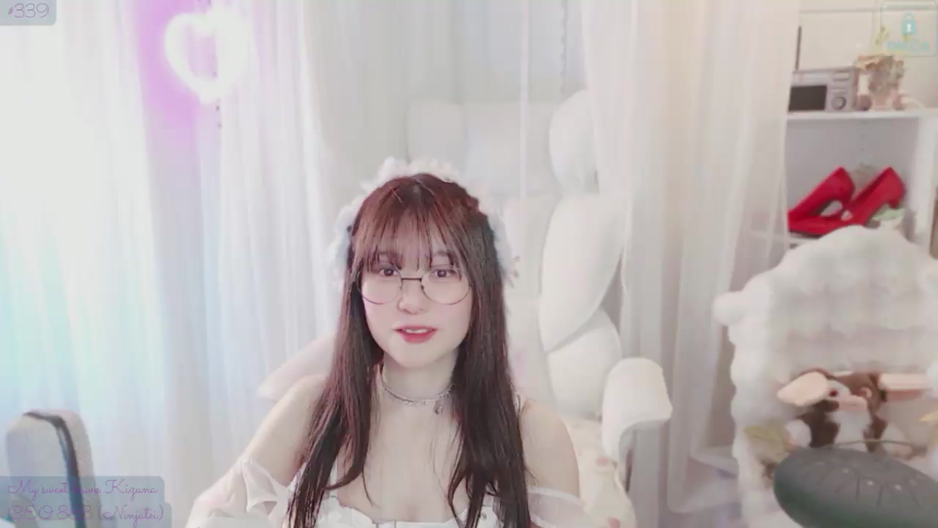 Gallery image thumbnail from meowtheworld's myfreecams stream on, 06/13/2026, 06:23 image 8 of 20
