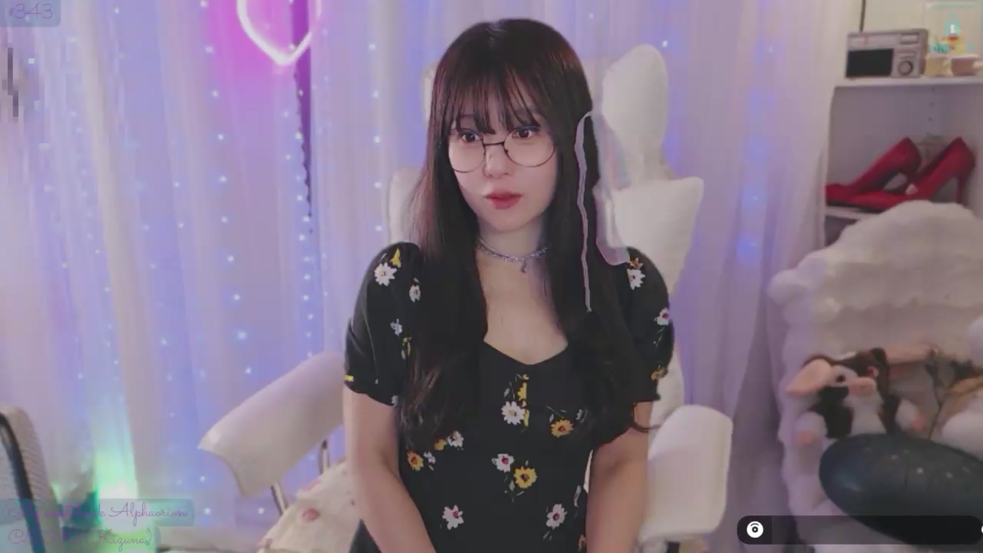 Gallery image thumbnail from meowtheworld's myfreecams stream on, 06/13/2026, 15:54 image 2 of 20