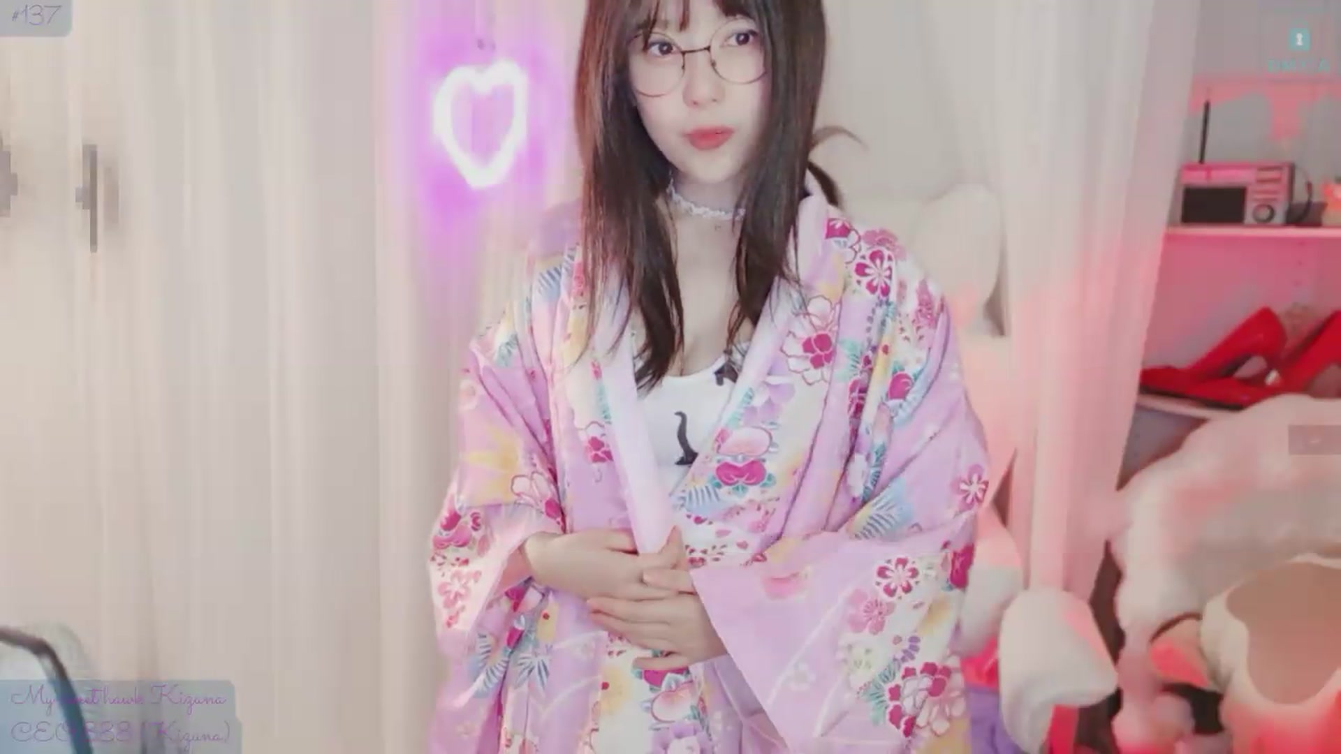 Gallery image thumbnail from meowtheworld's myfreecams stream on, 07/05/2026, 05:54 image 17 of 20